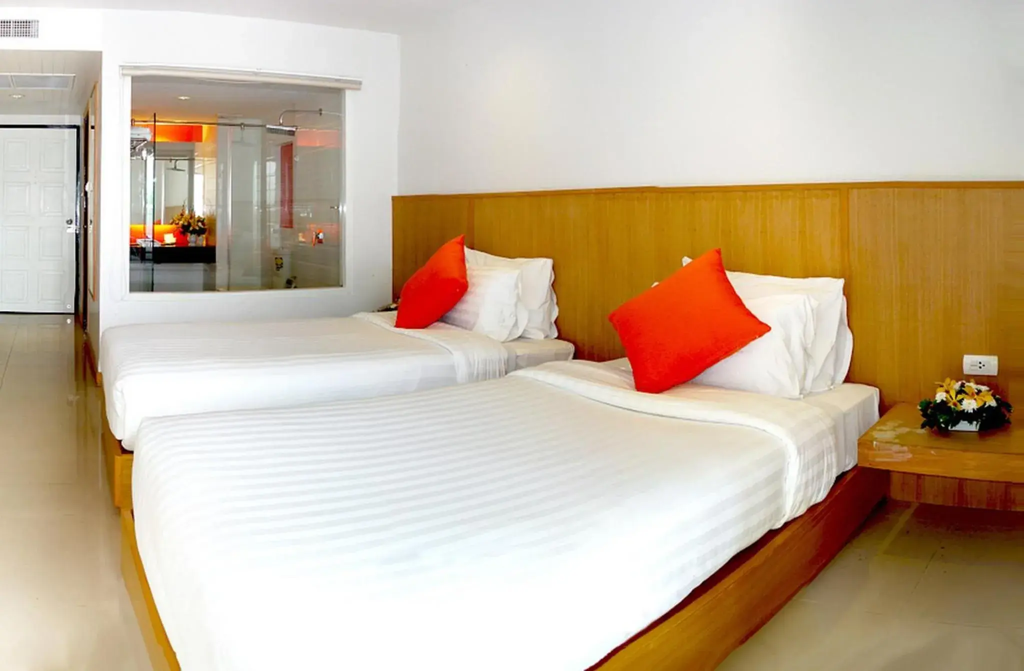 Superior Twin Room in Welcome Jomtien Beach Hotel Superior Twin Room in Welcome Jomtien Beach Hotel