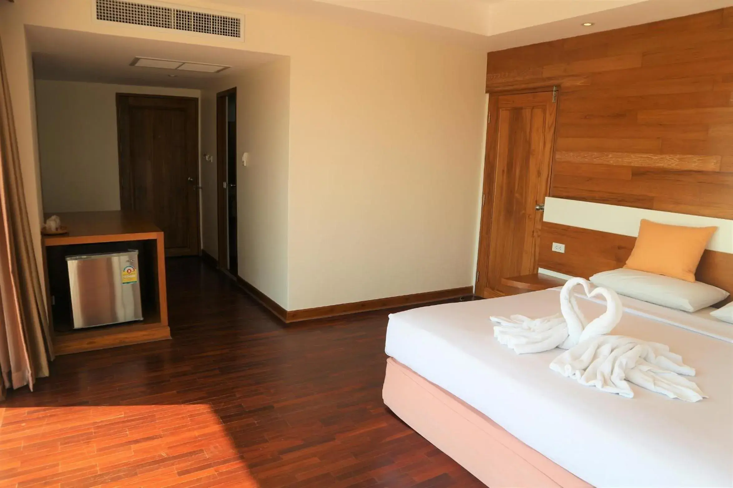 Bedroom, Bed in Welcome Jomtien Beach Hotel Bedroom, Bed in Welcome Jomtien Beach Hotel