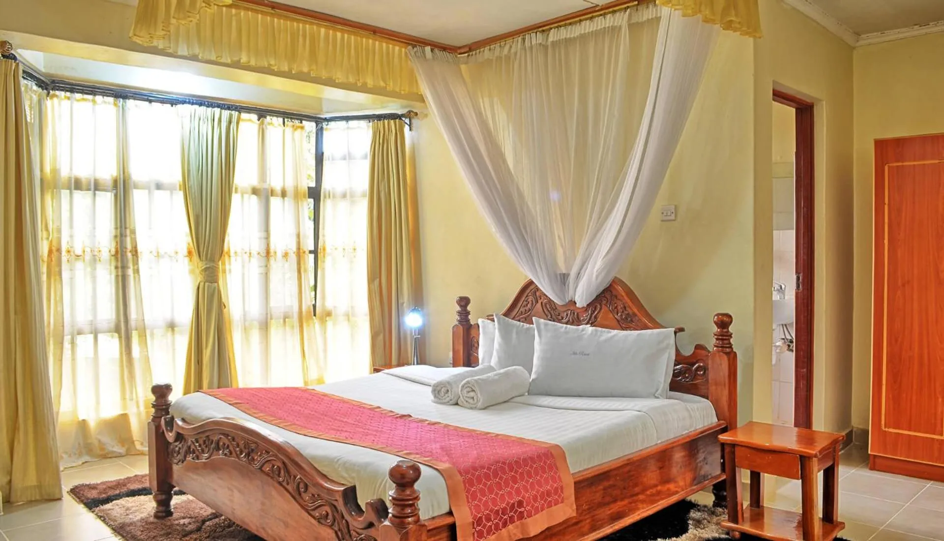 Bed in Itibo Resort
