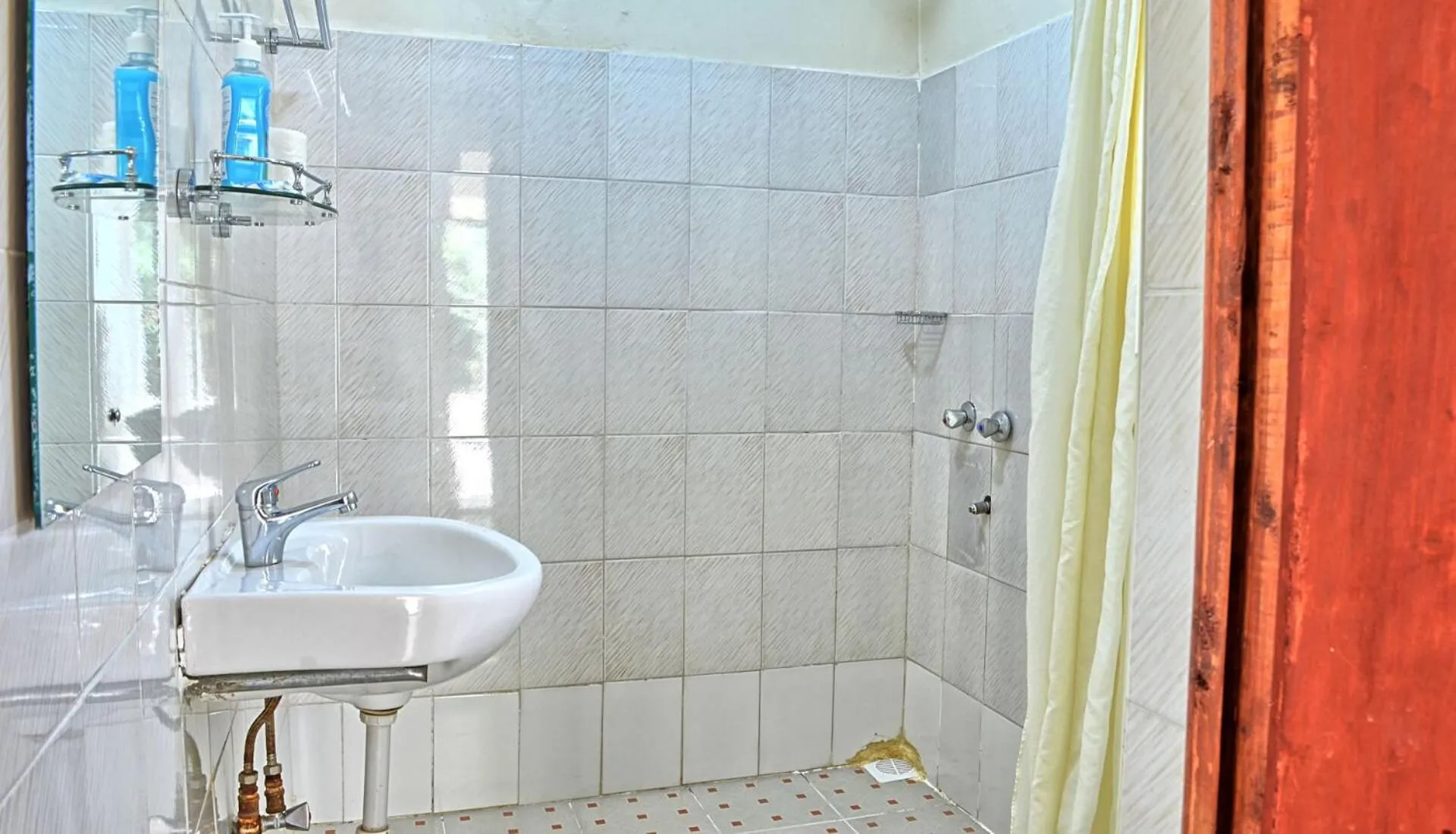 Shower in Itibo Resort