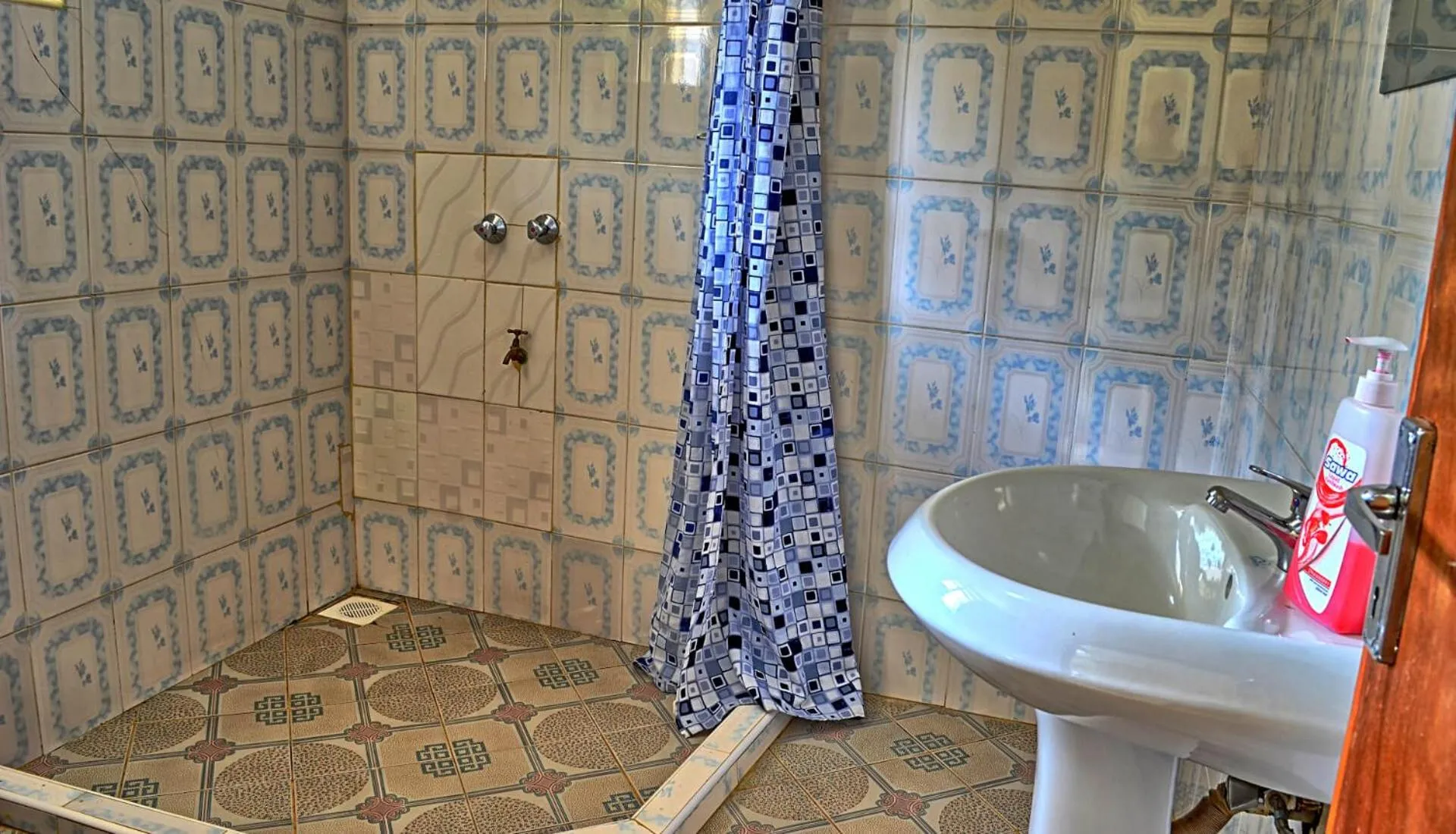 Shower in Itibo Resort