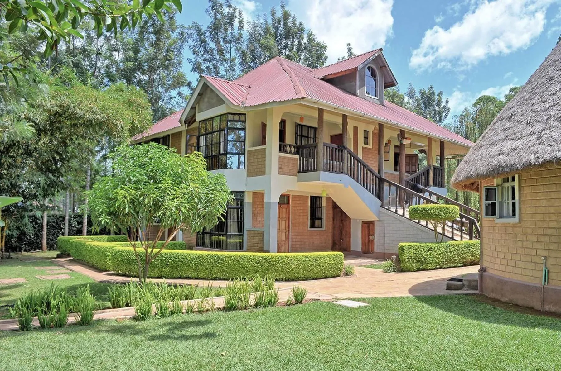 Property building in Itibo Resort