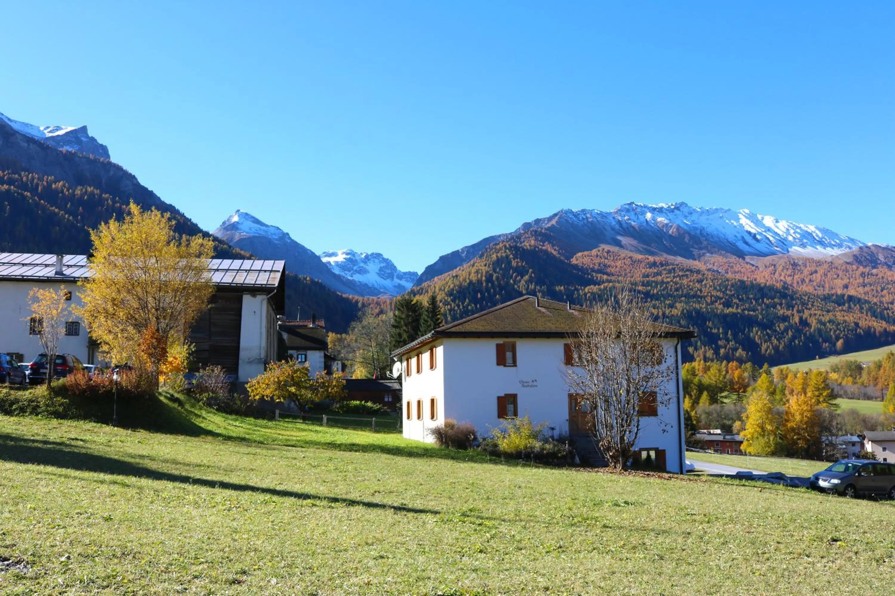 Property building in Chasa Randulina