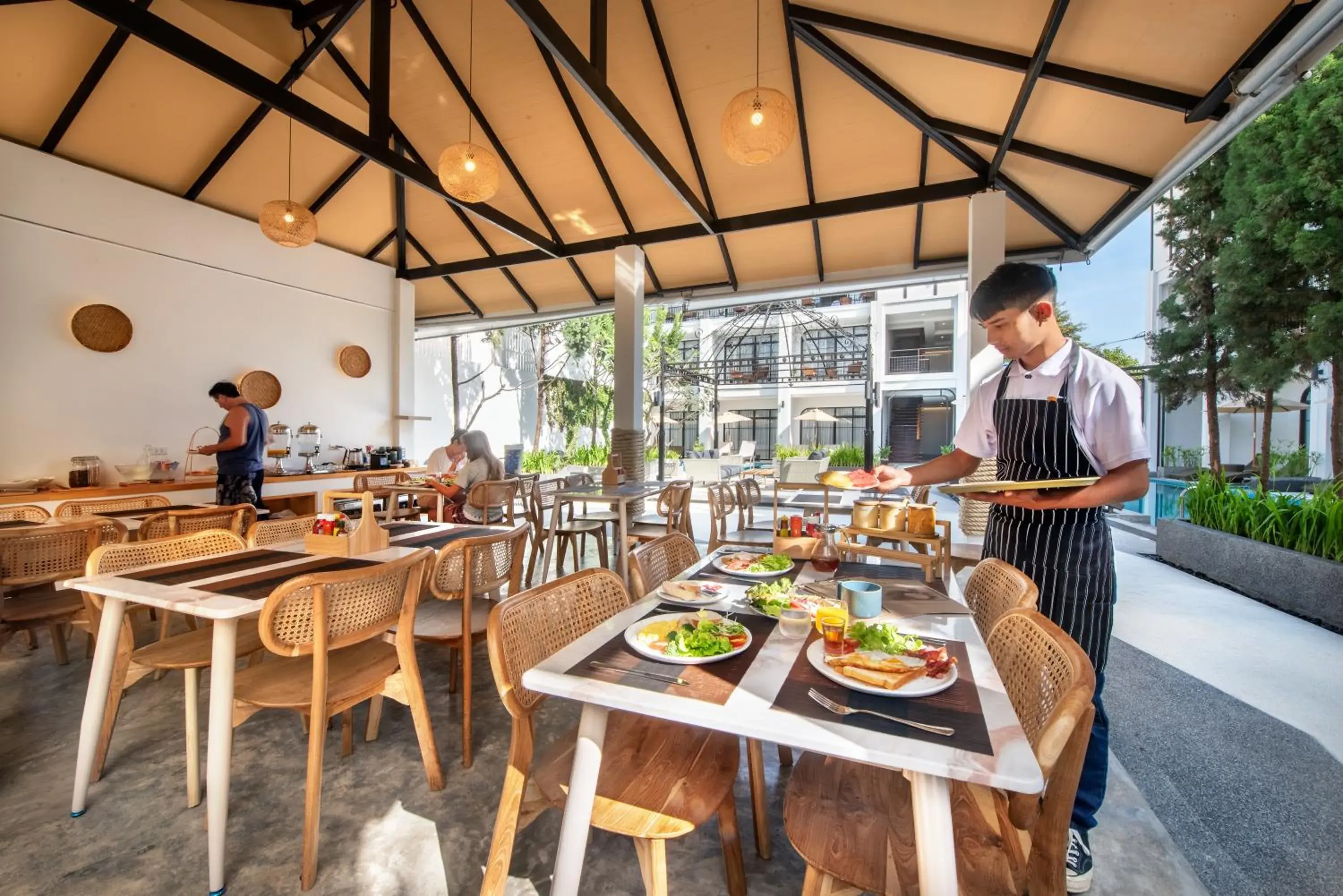 Restaurant/places to eat in Ai Pai Hotel - 50m to Pai Walking Street & Night Market Restaurant/places to eat in Ai Pai Hotel - 50m to Pai Walking Street & Night Market