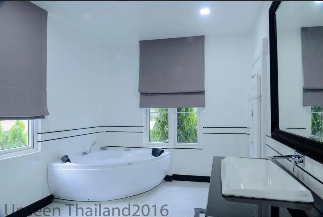 Mountain View Pool Villa