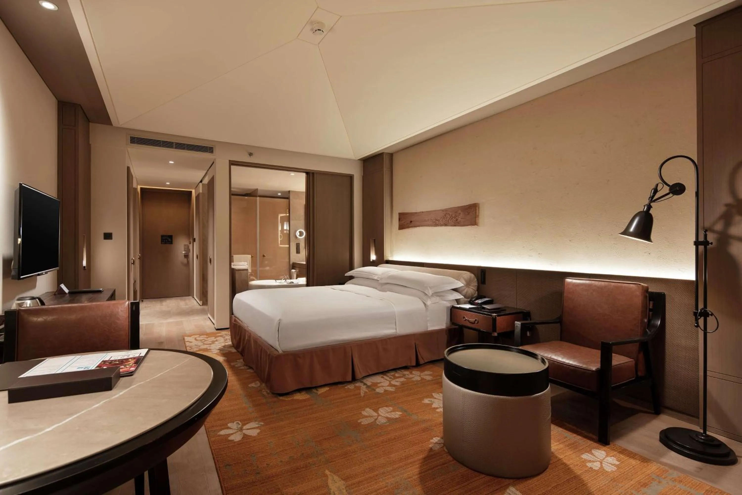 Bed in Hilton Jiuzhaigou Resort