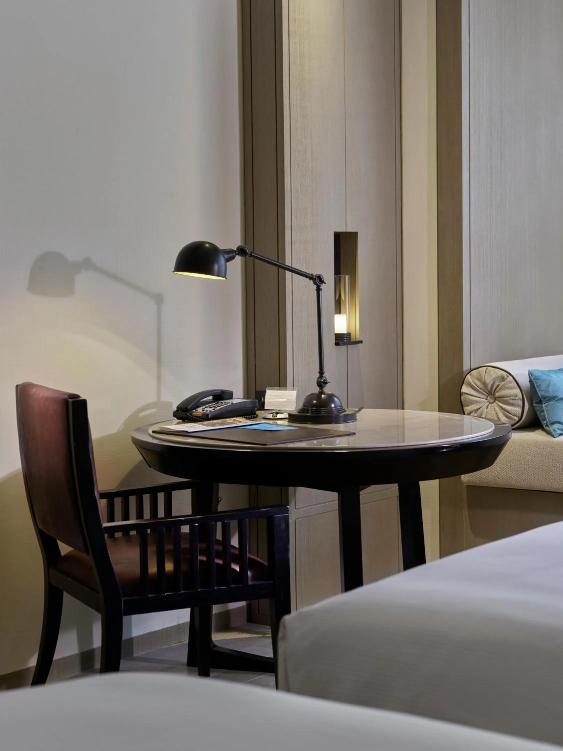 Decorative detail, Bed in Hilton Jiuzhaigou Resort