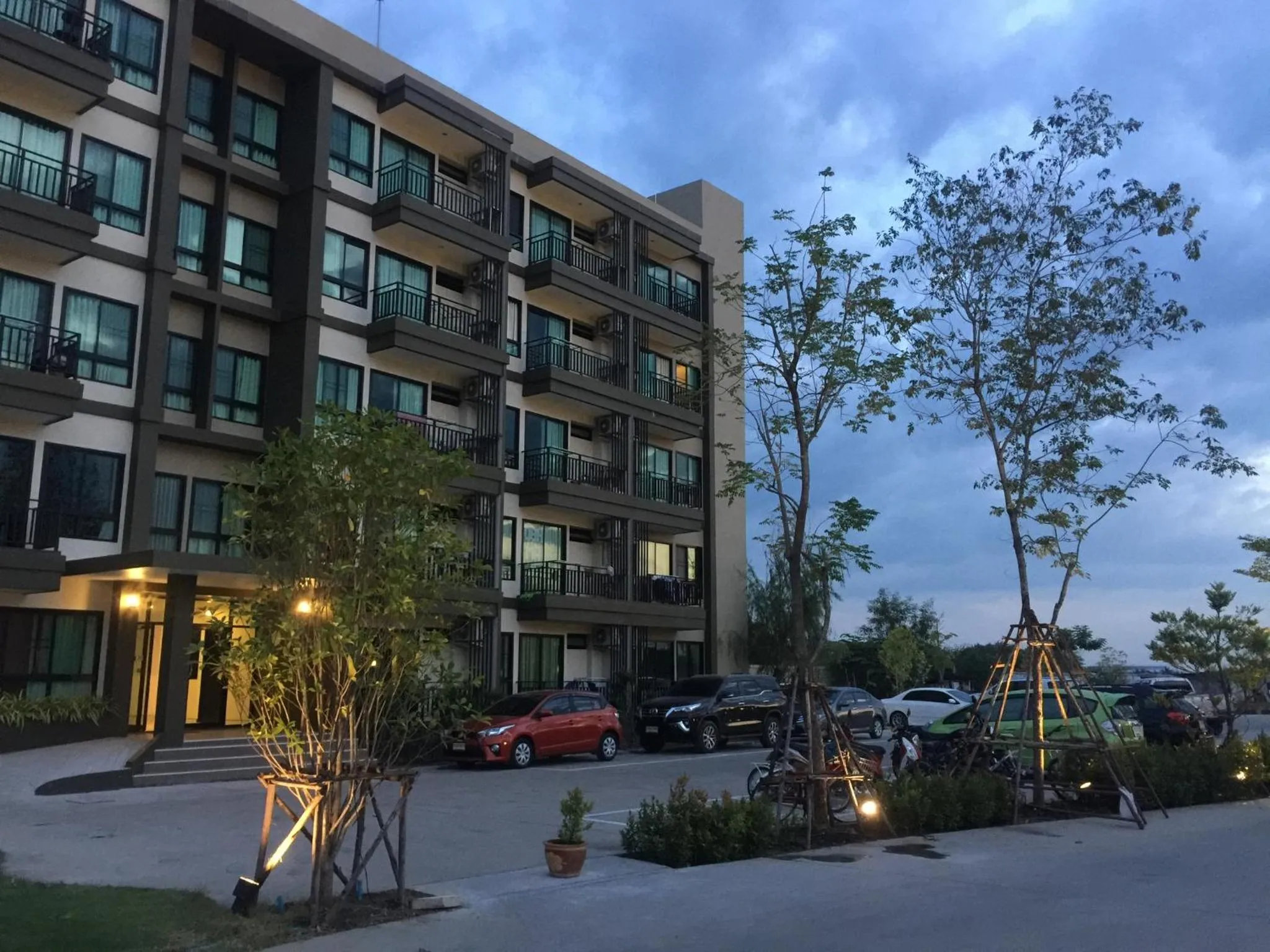 The Residence Thepkanjana