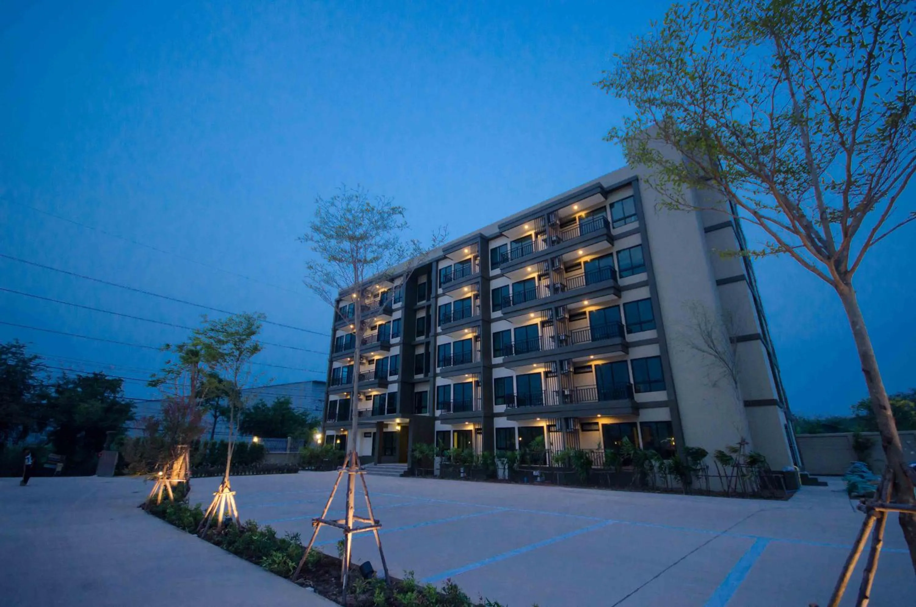 Area and facilities in The Residence Thepkanjana