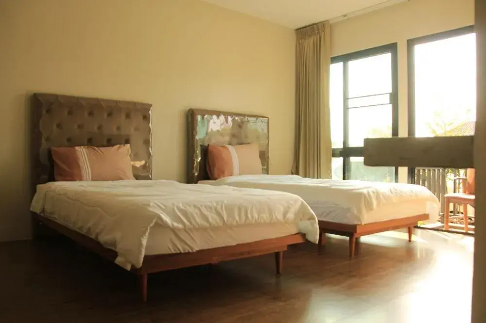 Twin Room with Balcony in The Residence Thepkanjana Twin Room with Balcony in The Residence Thepkanjana
