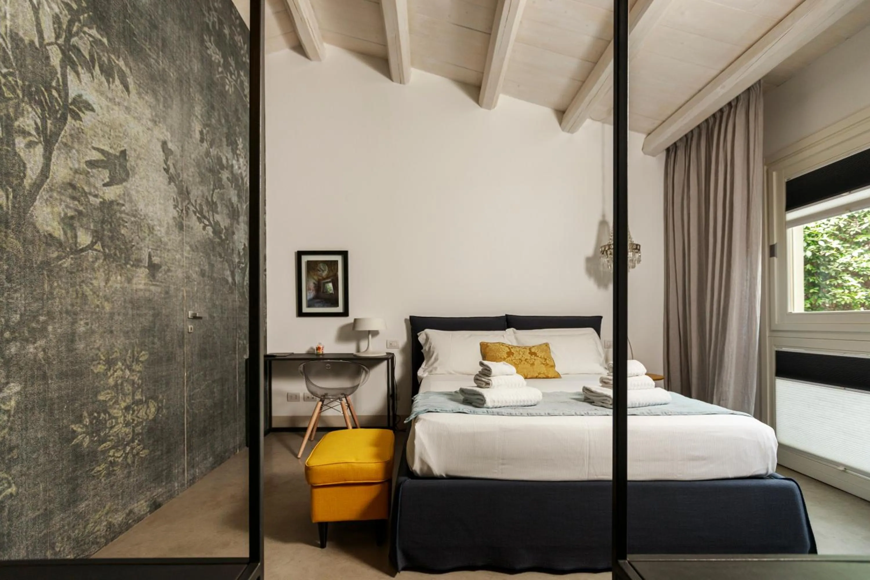Bed in Embrace Sicily Guest House