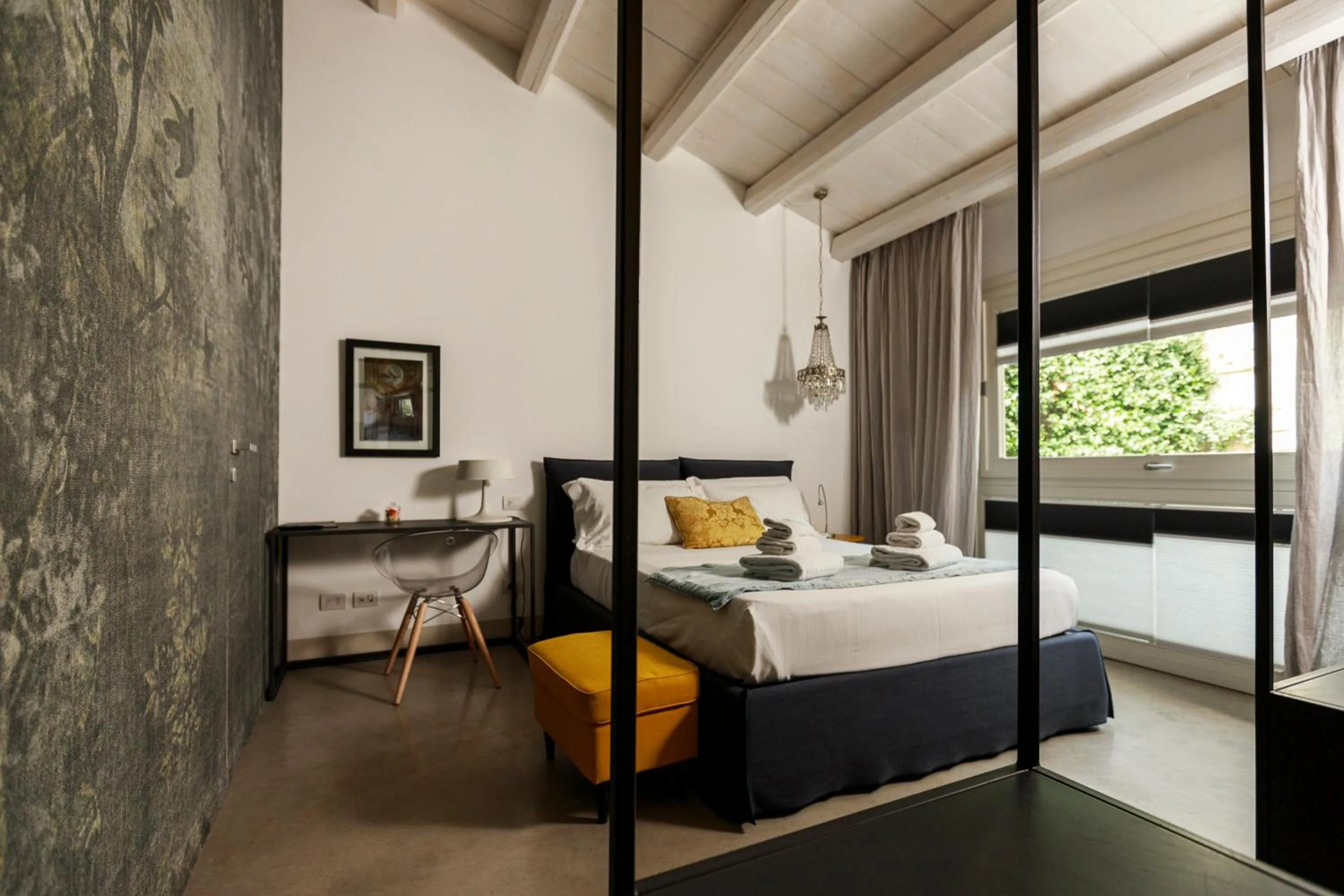 Bed in Embrace Sicily Guest House