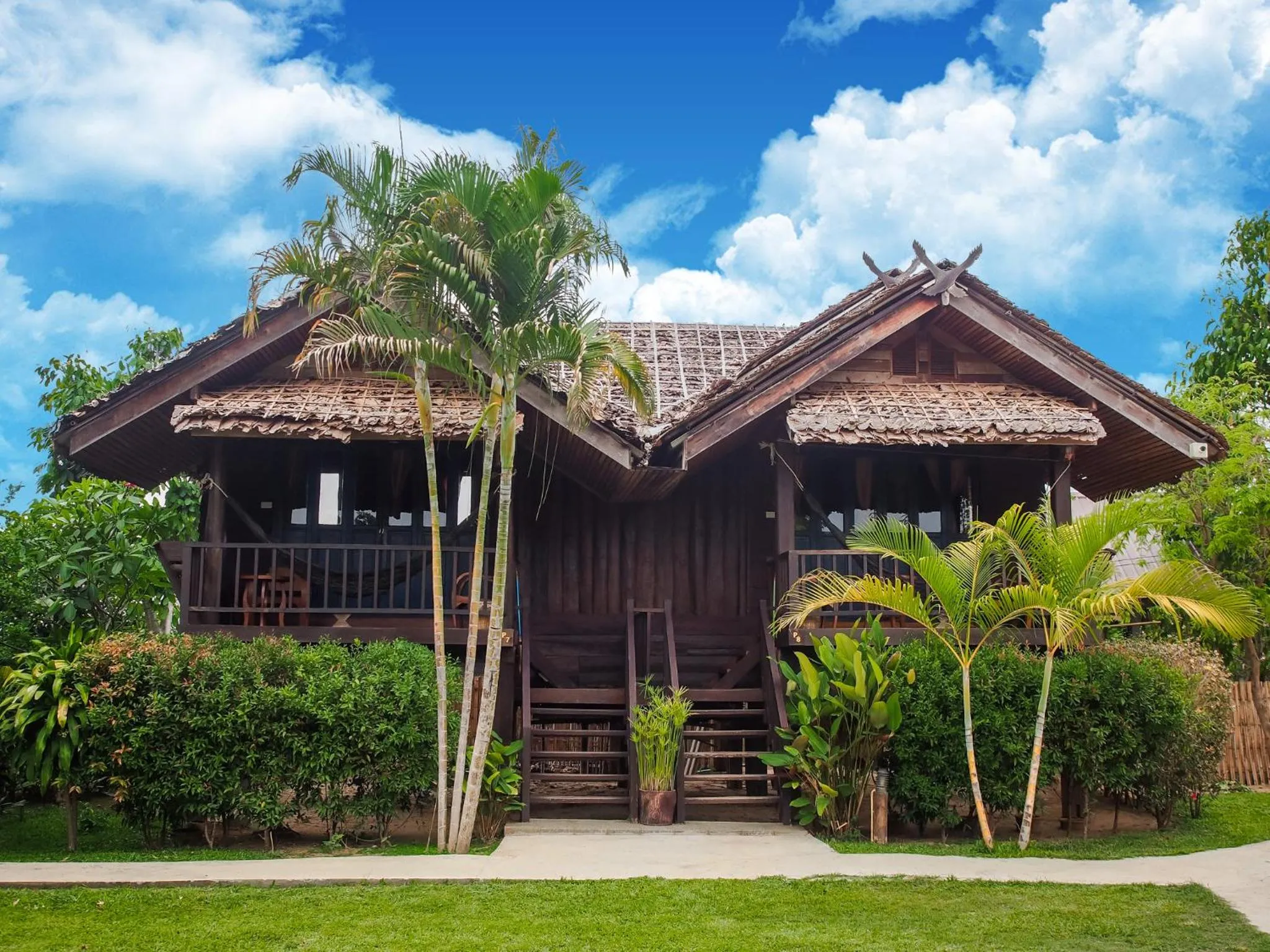 Property building in Pai Homey