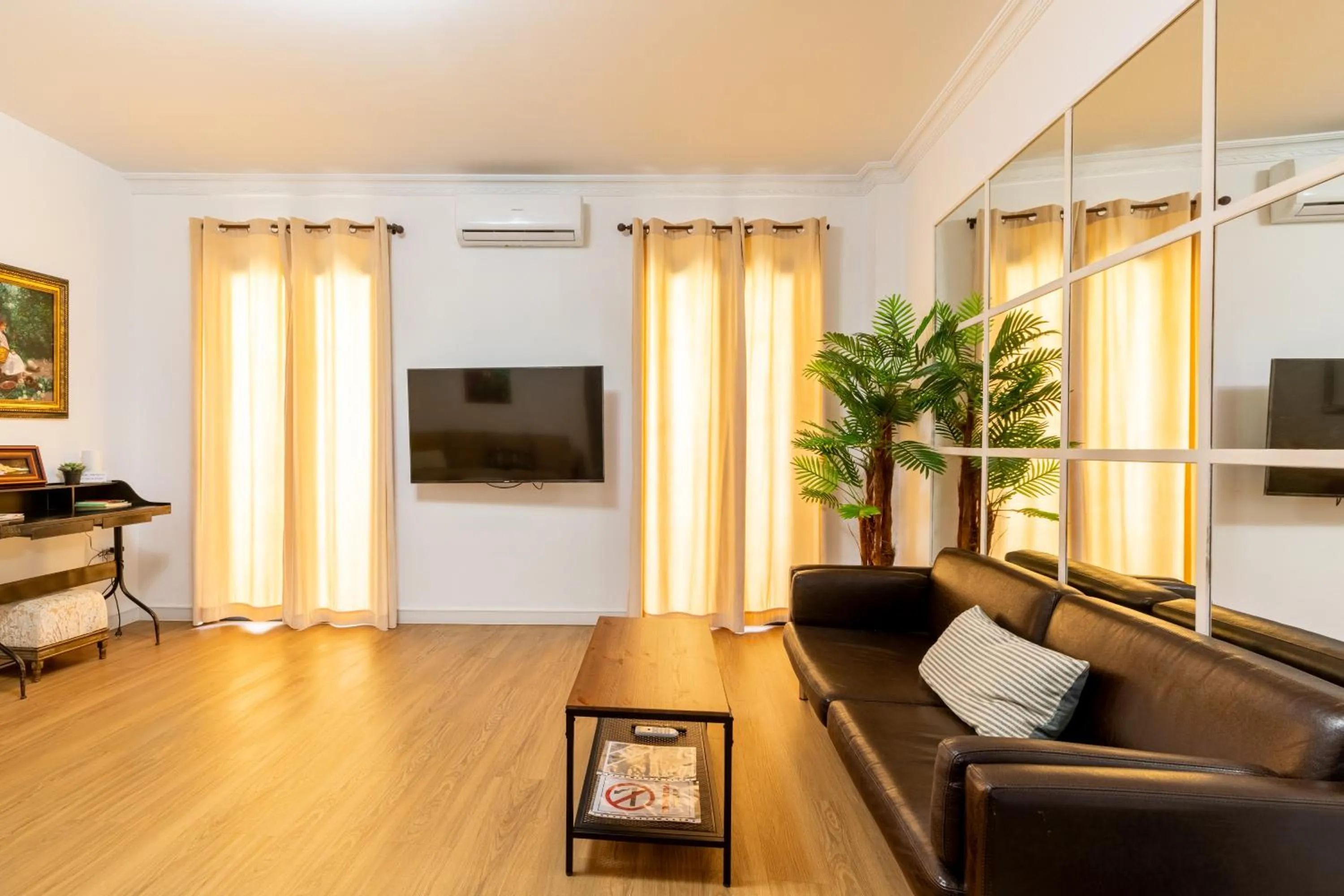 Living room in HOUSE SEVILLANA 6 habitaciones