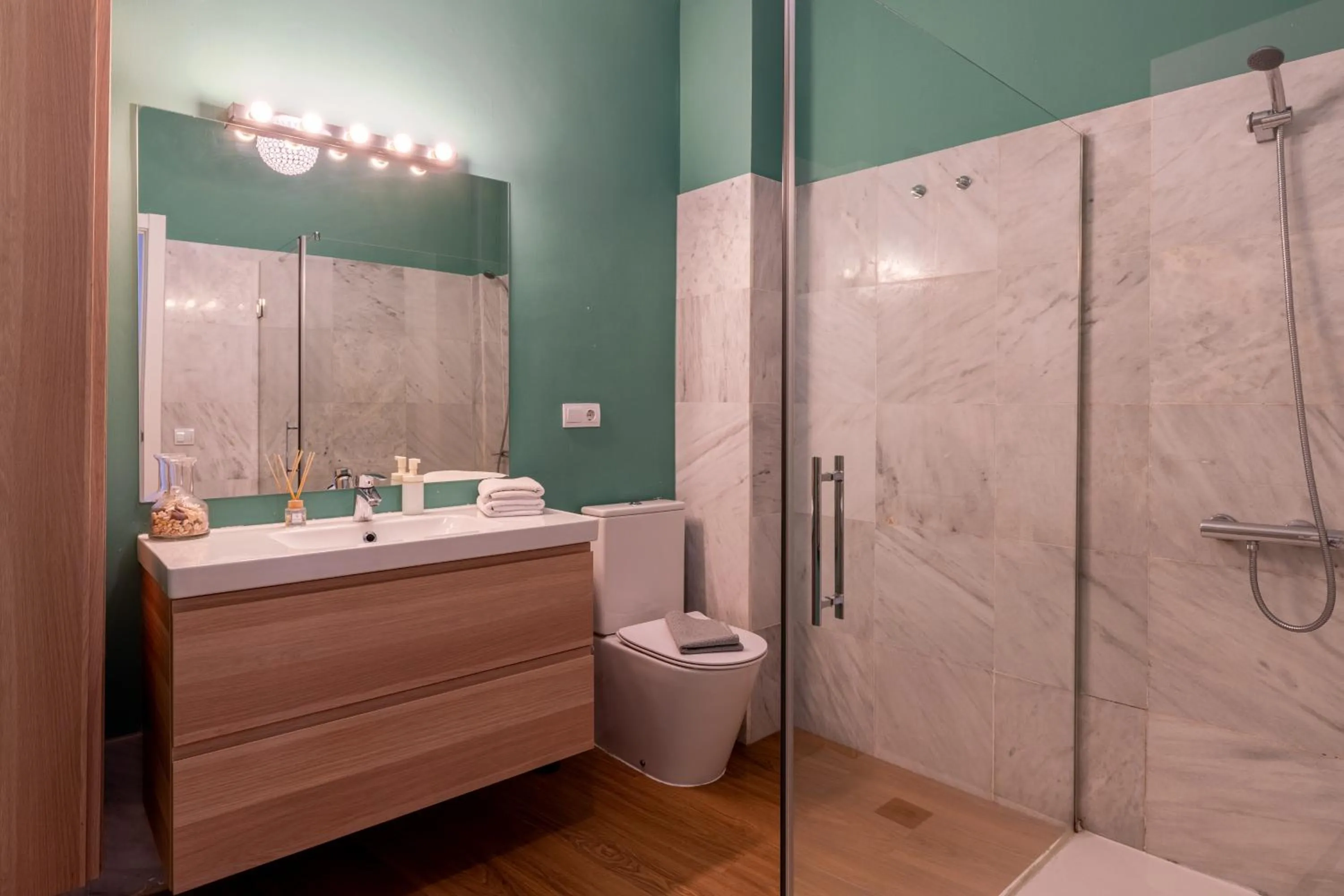 Bathroom in HOUSE SEVILLANA 6 habitaciones