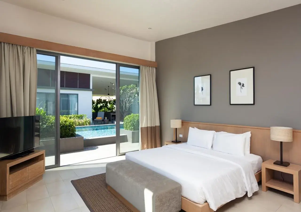 Bed in CASABAY Luxury Pool Villas by STAY Bed in CASABAY Luxury Pool Villas by STAY