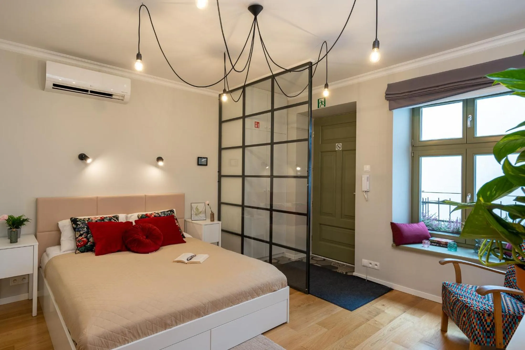 Bed in Avium Old Town Apartments