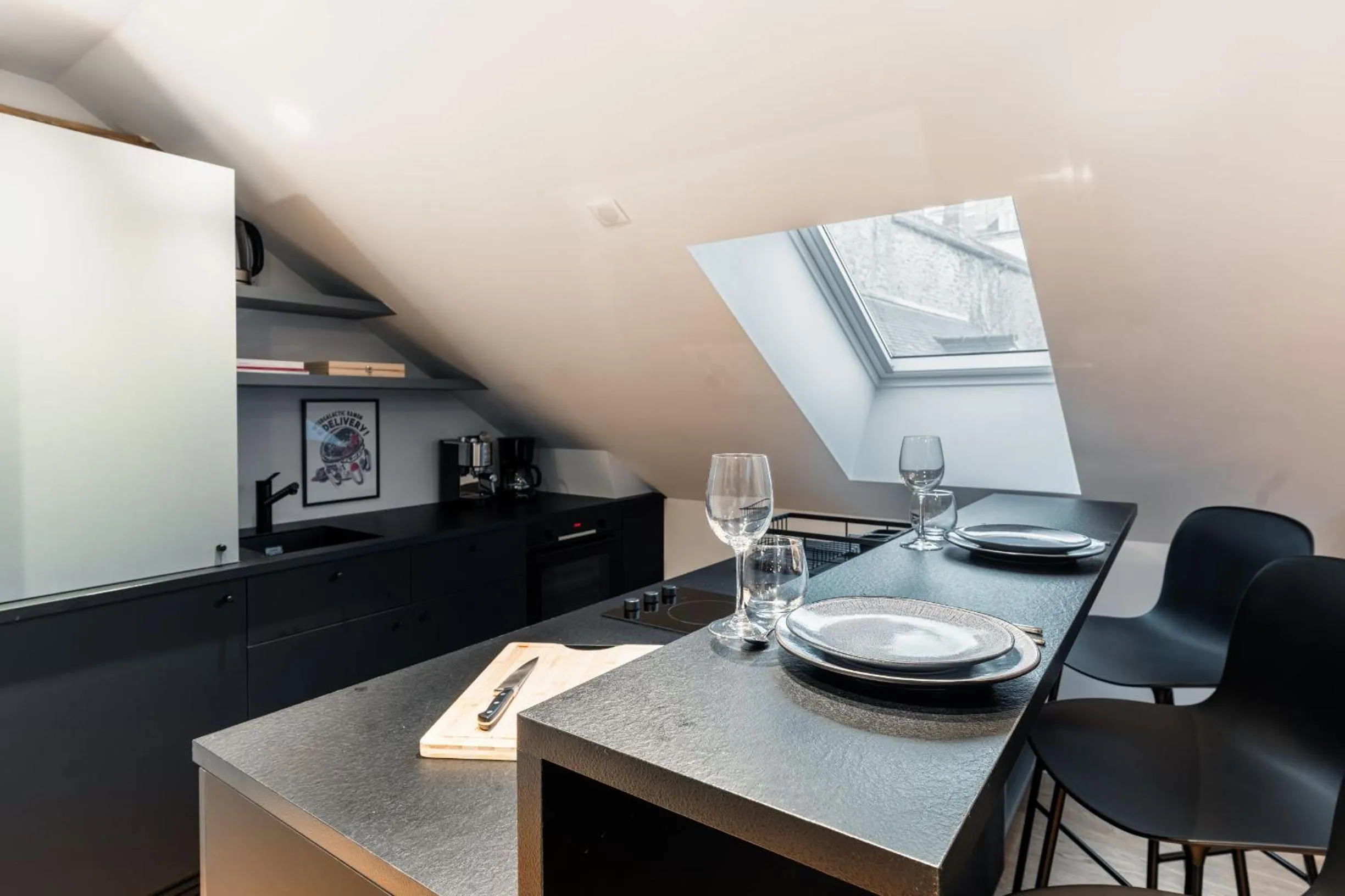 Kitchen or kitchenette in Hôtel du Château Dinan - Originals Boutique