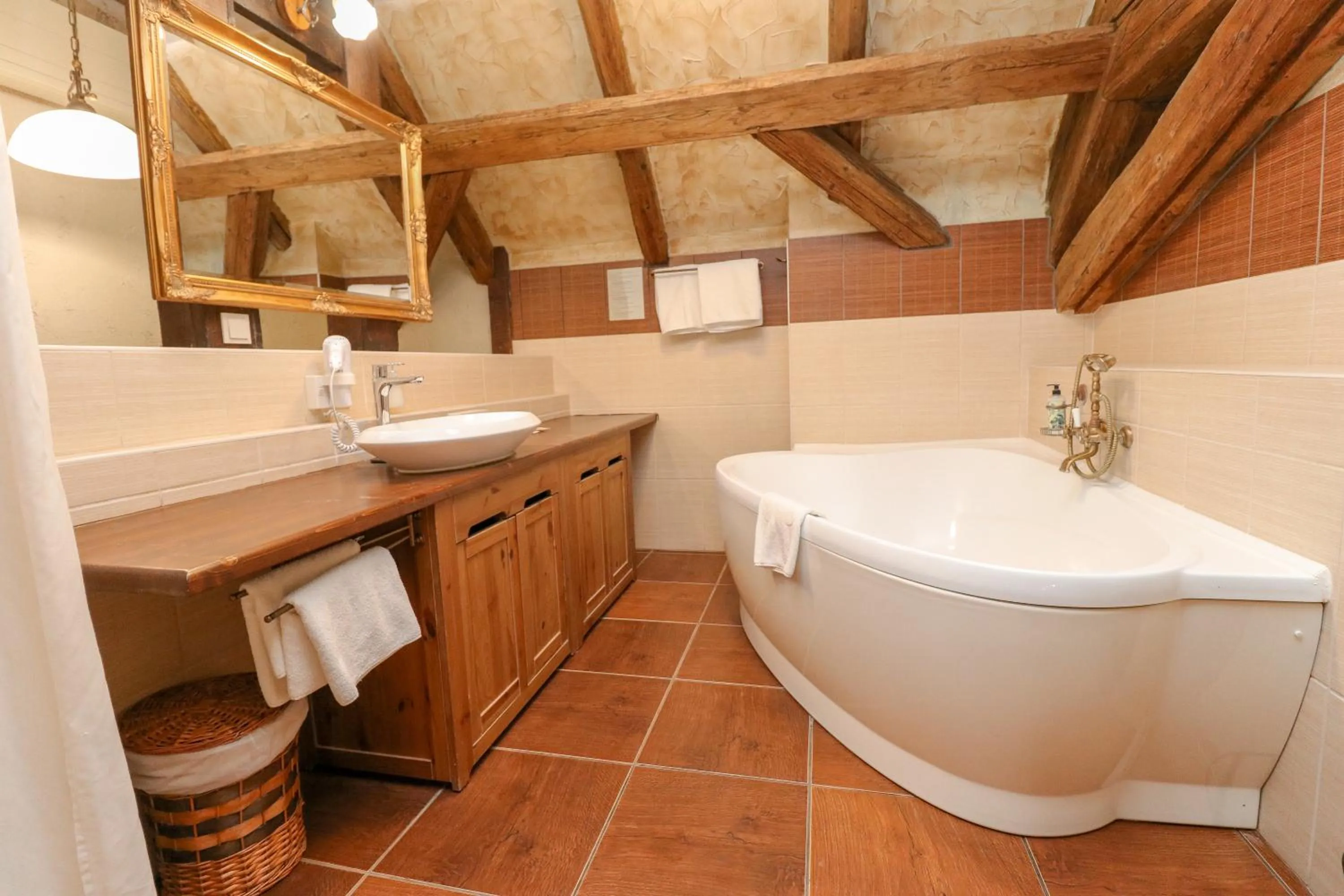 Bathroom in Puchner Kastélyszálló