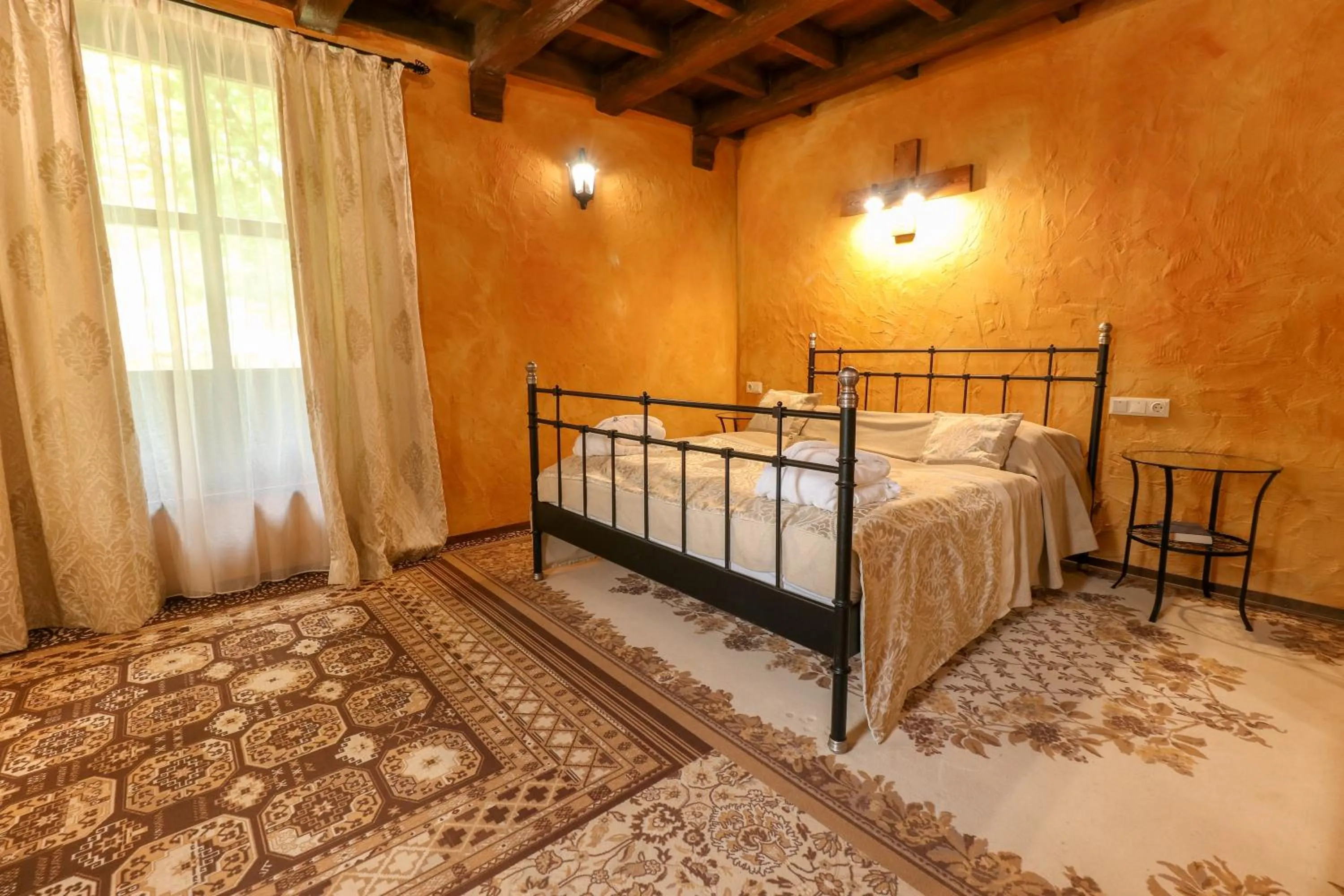 Bedroom, Bed in Puchner Kastélyszálló