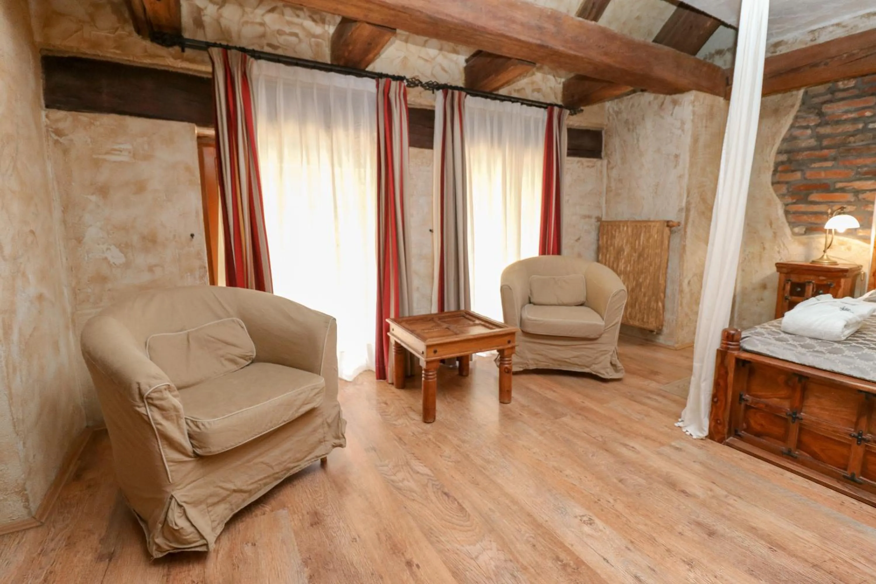 Bedroom, Bed in Puchner Kastélyszálló