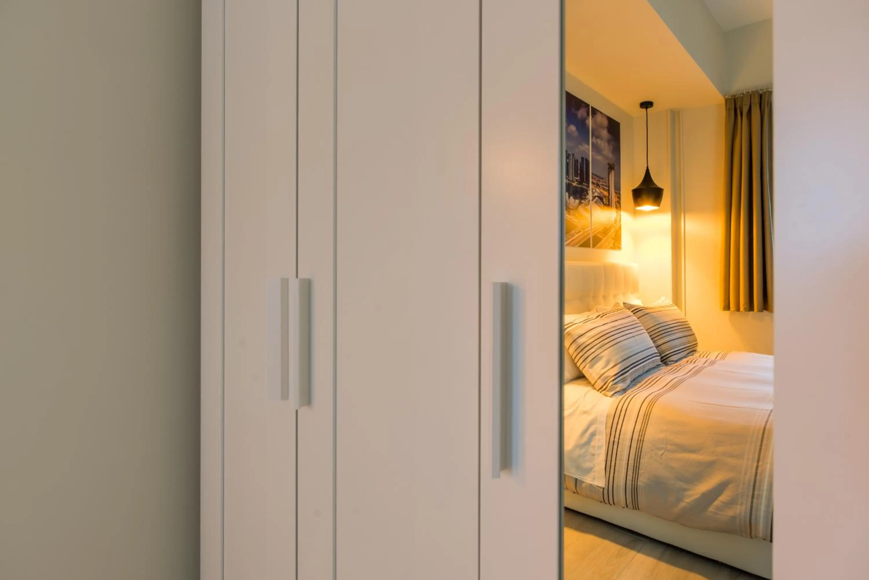 Photo of the whole room, Bed in Morra's Home