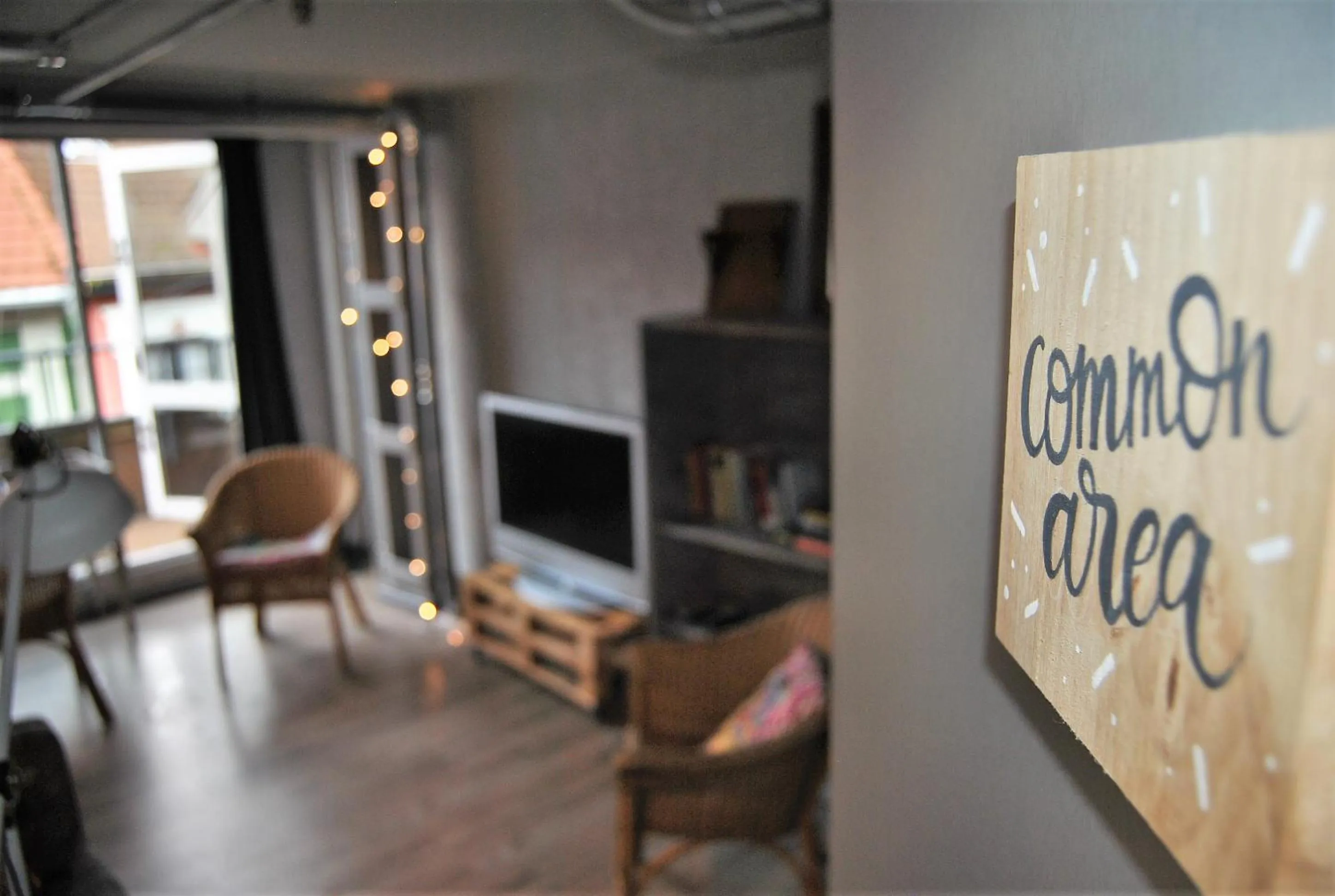 Communal lounge/ TV room in Quartier Bilbao Hostel Casco Viejo