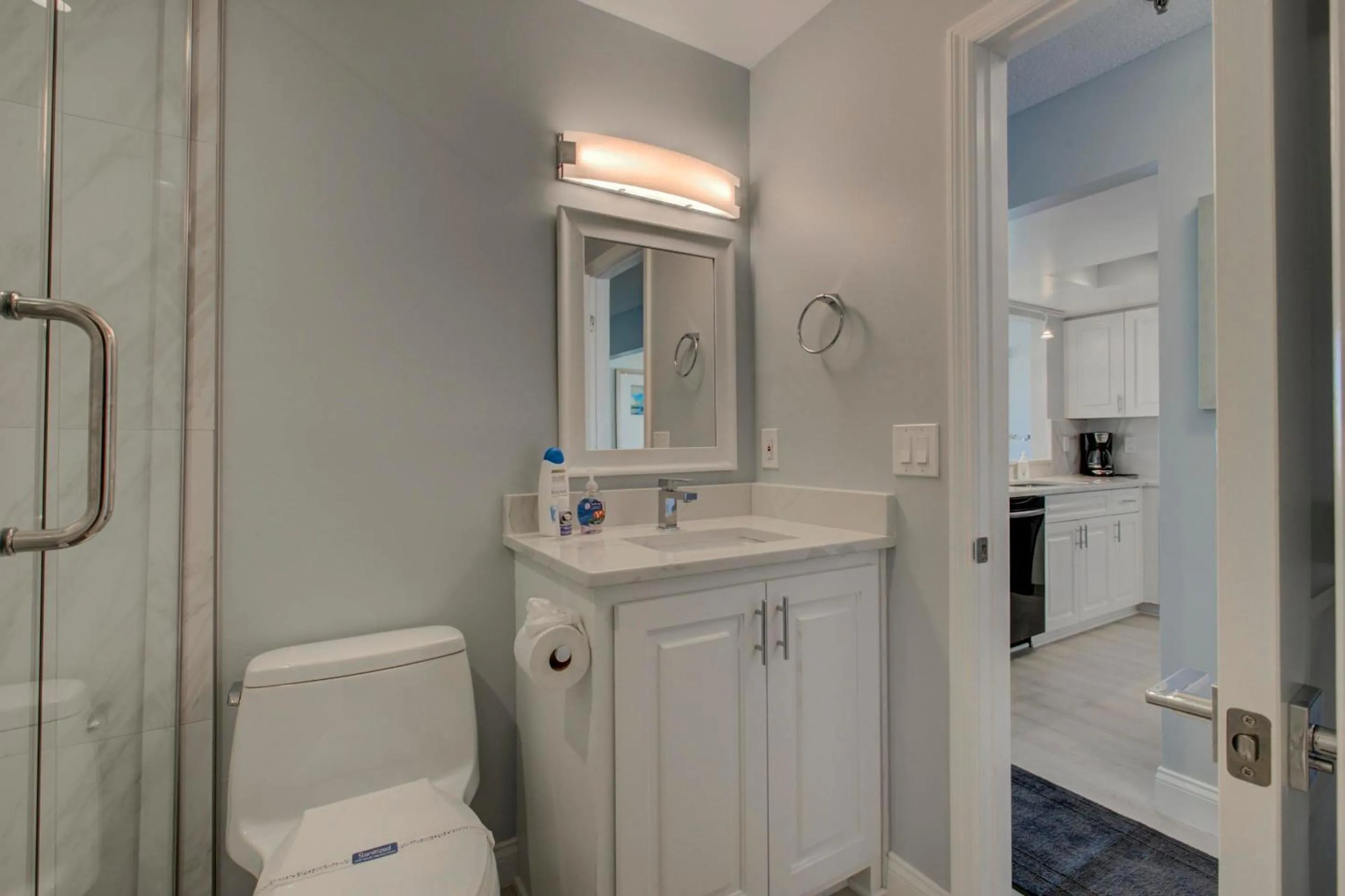Property building in Anna Maria Island Beach Sands