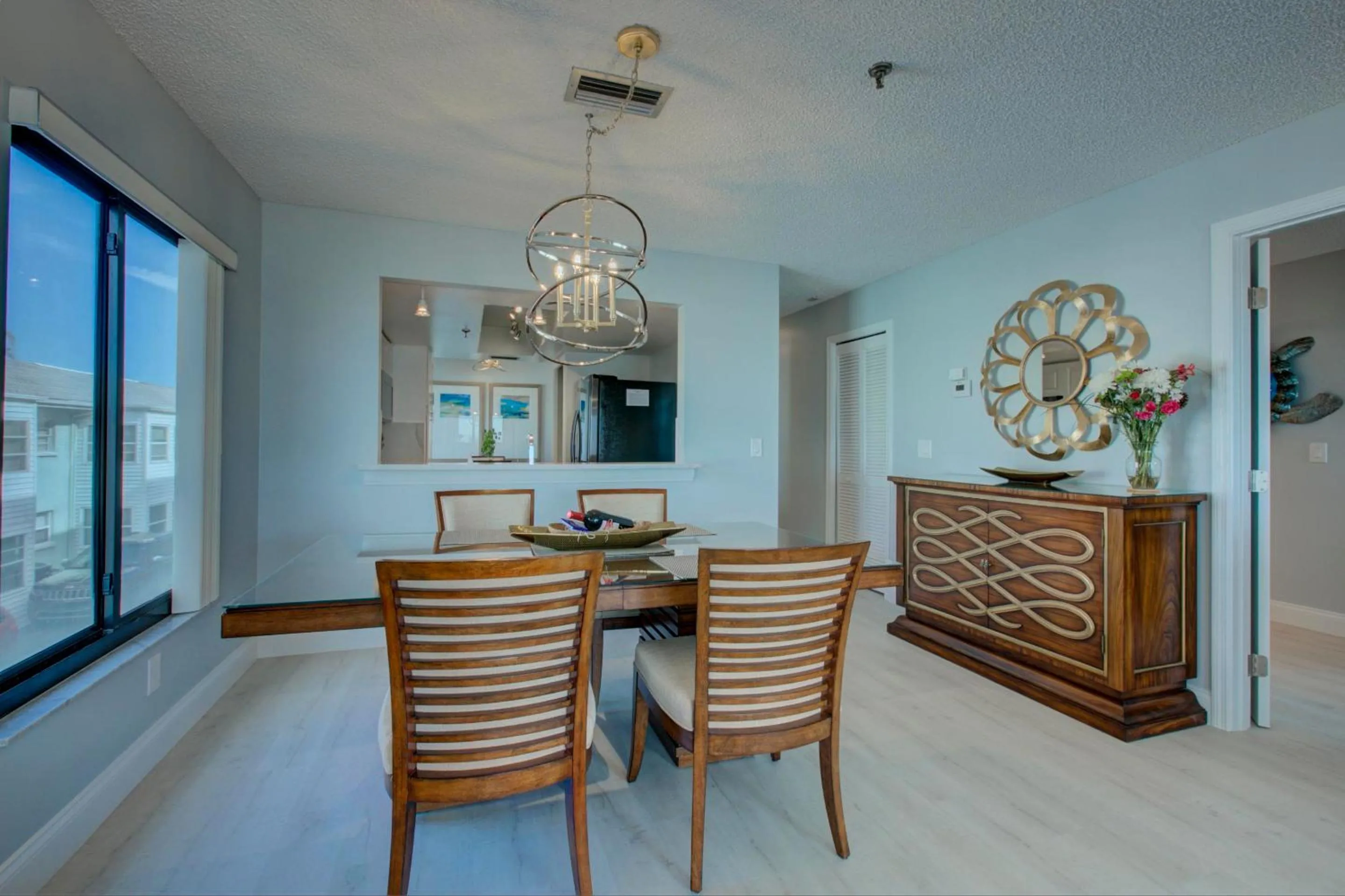 Property building in Anna Maria Island Beach Sands