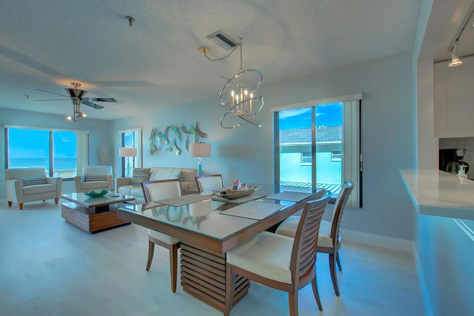 Property building in Anna Maria Island Beach Sands