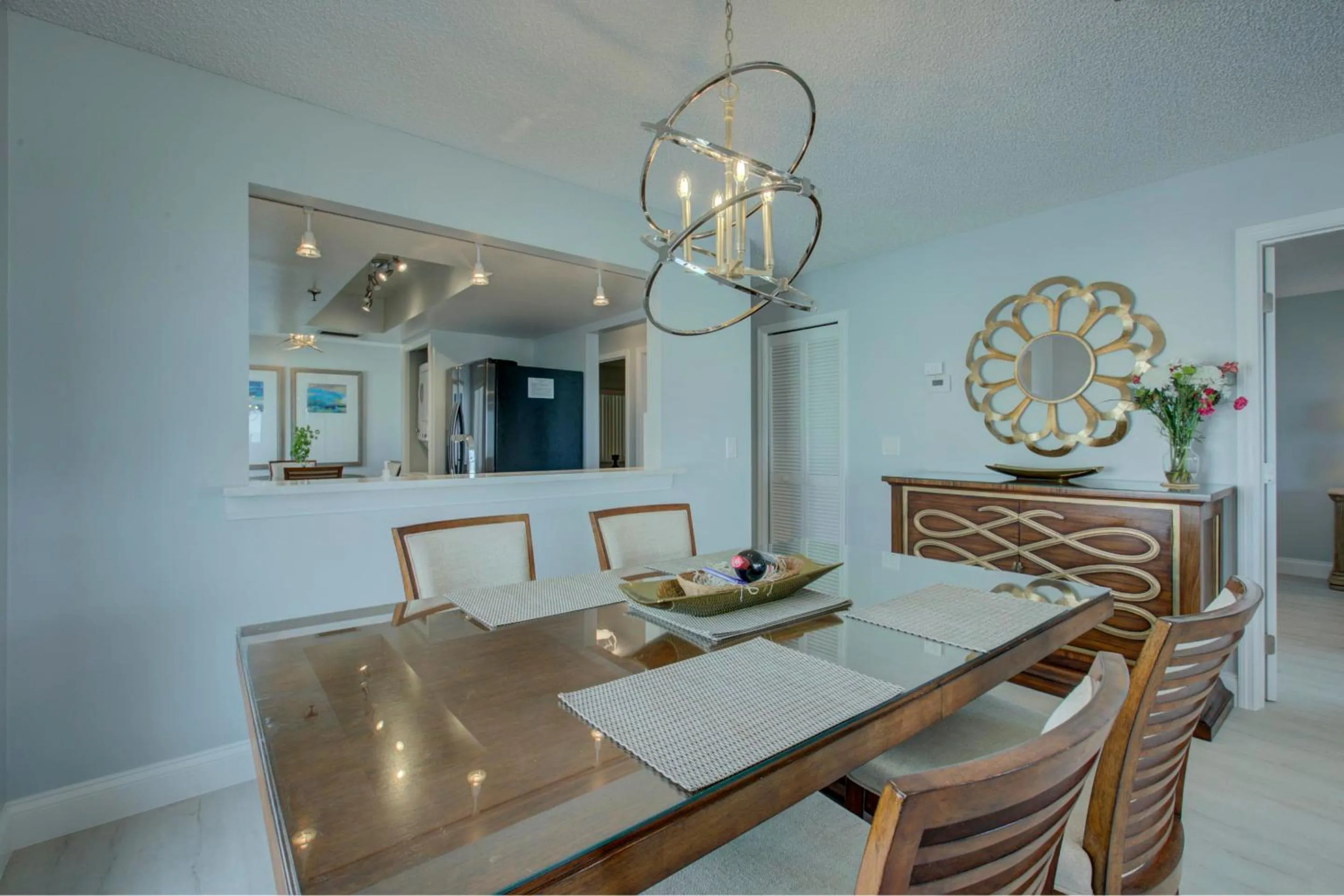 Property building in Anna Maria Island Beach Sands