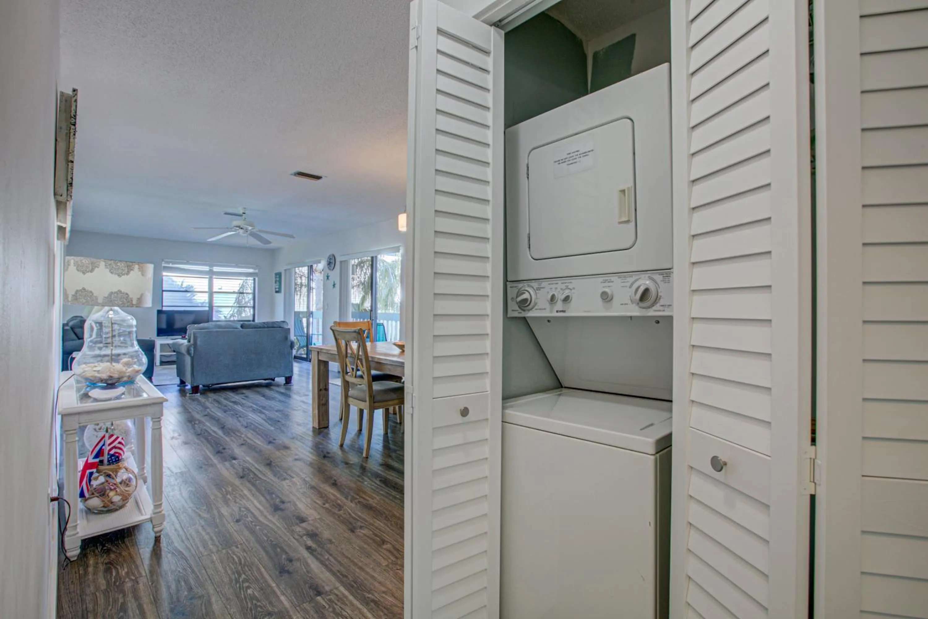 Property building in Anna Maria Island Beach Palms 7A