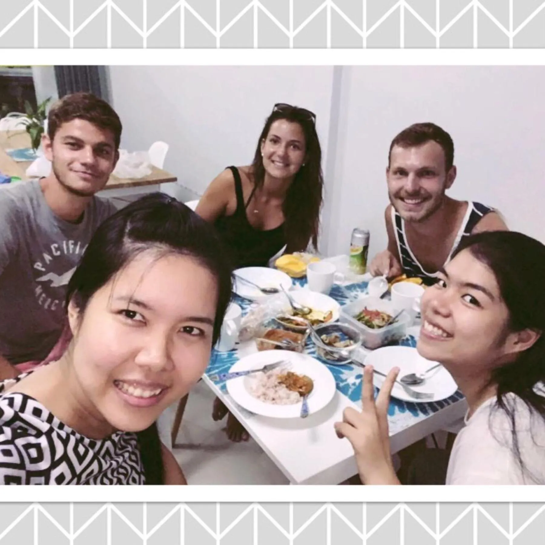 Communal lounge/ TV room in DKaYa Hostel