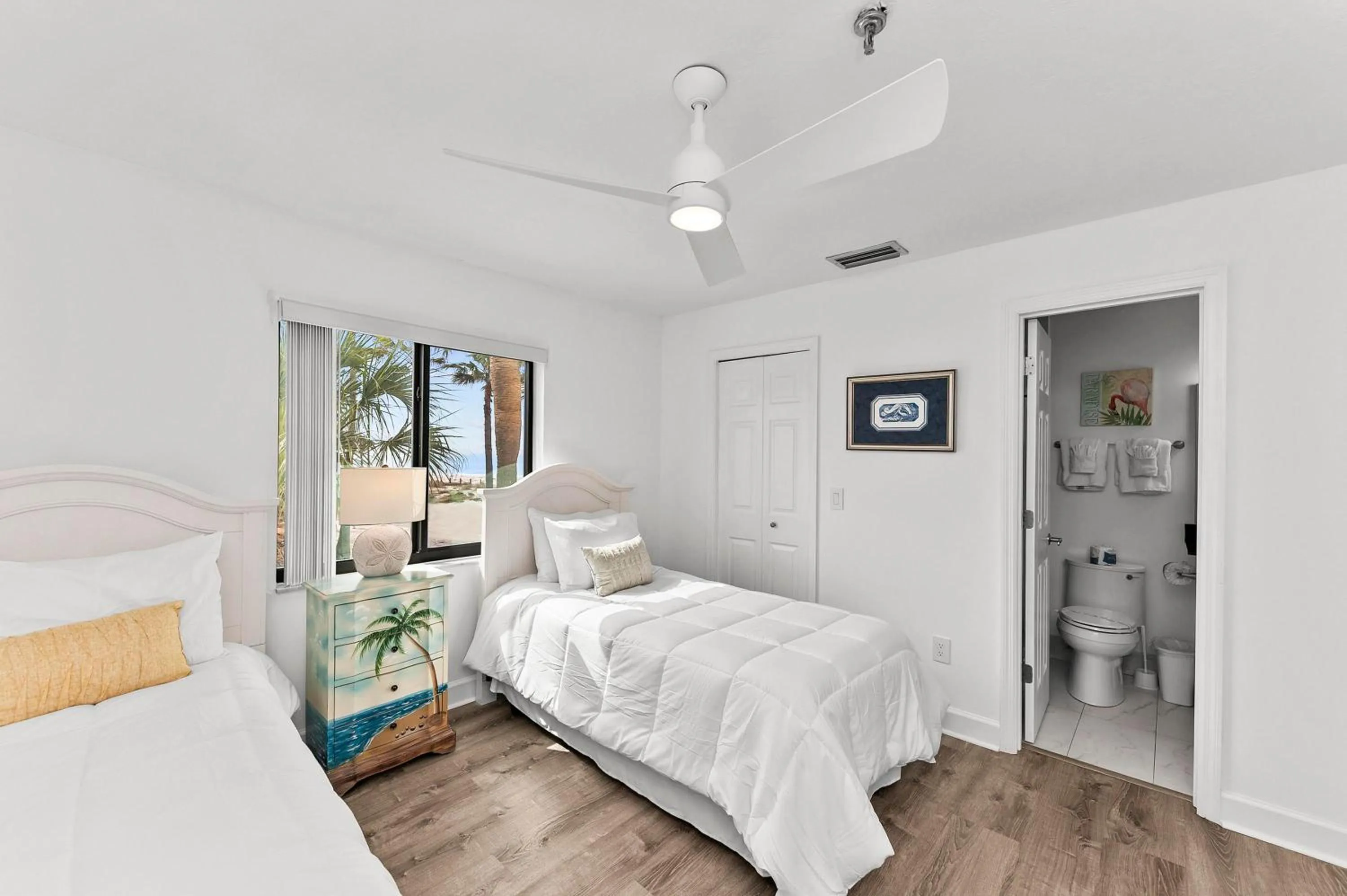 Bed in Anna Maria Island Beach Sands 101