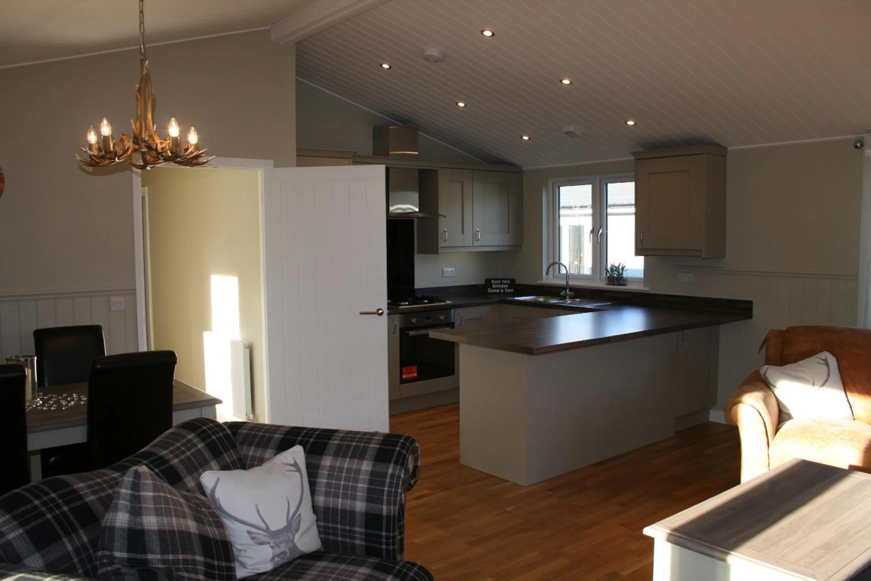Kitchen or kitchenette in Golden Cross Holiday Park