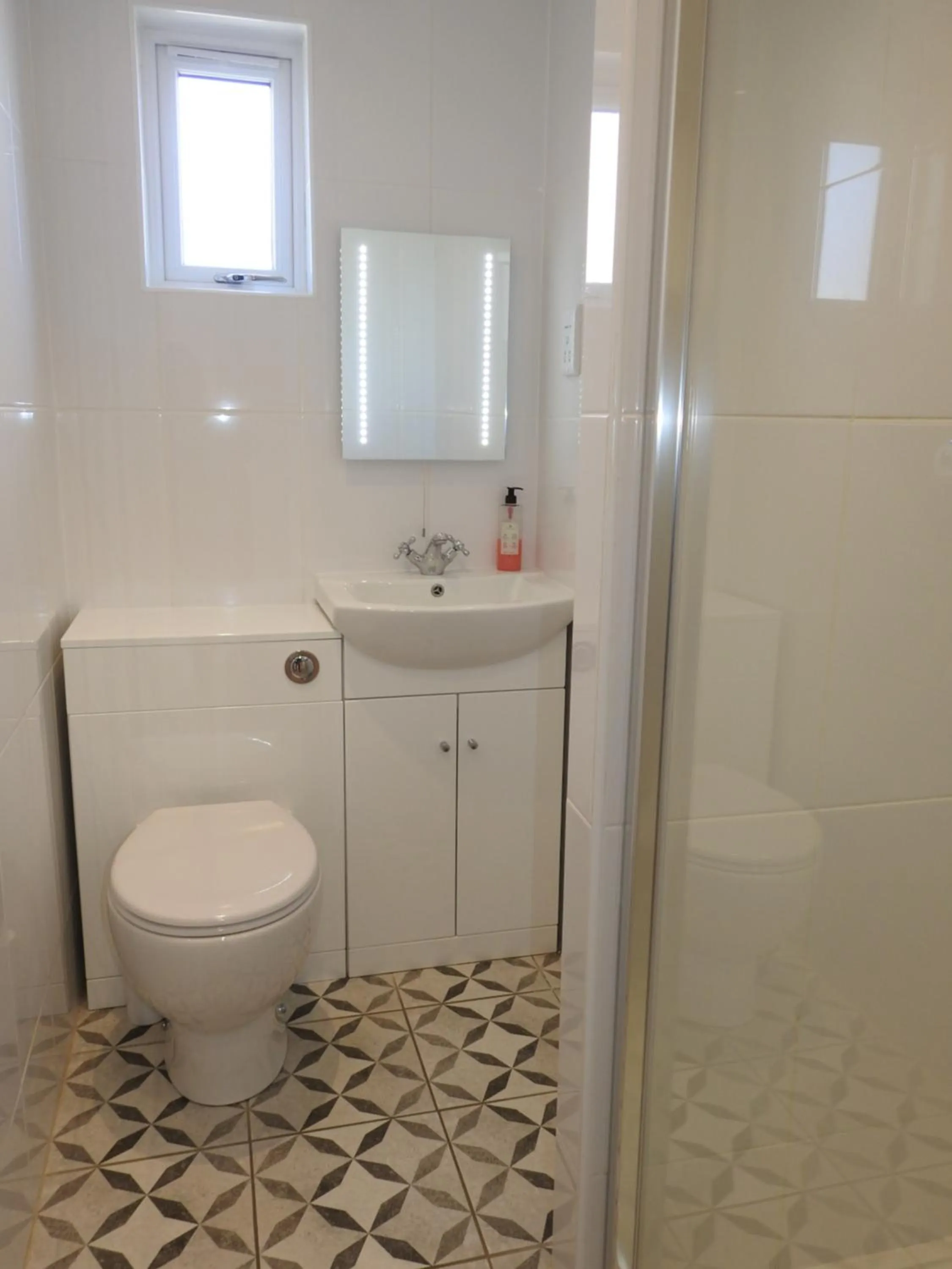 Bathroom in Golden Cross Holiday Park