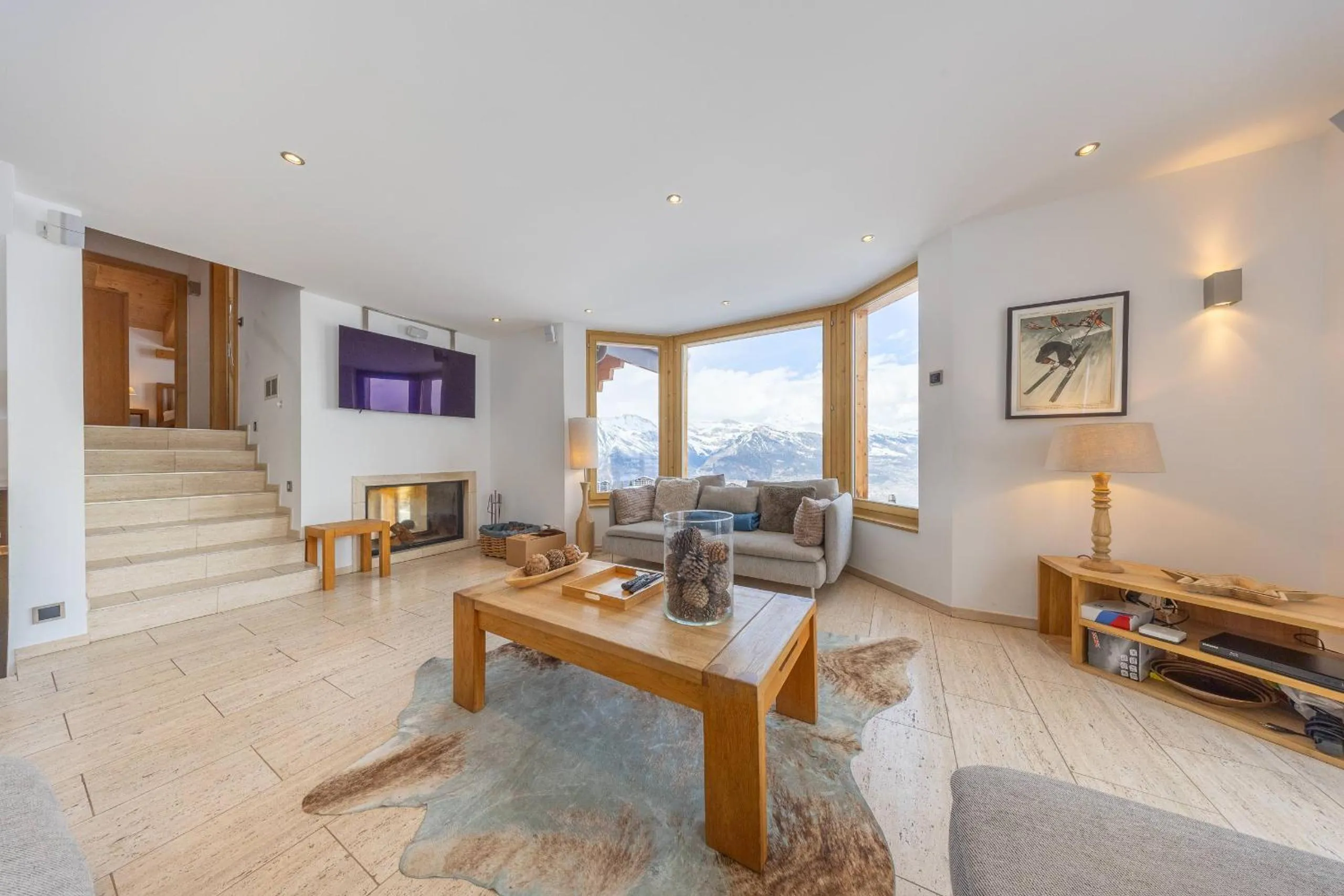 Communal lounge/ TV room in Chalet Enchanteur