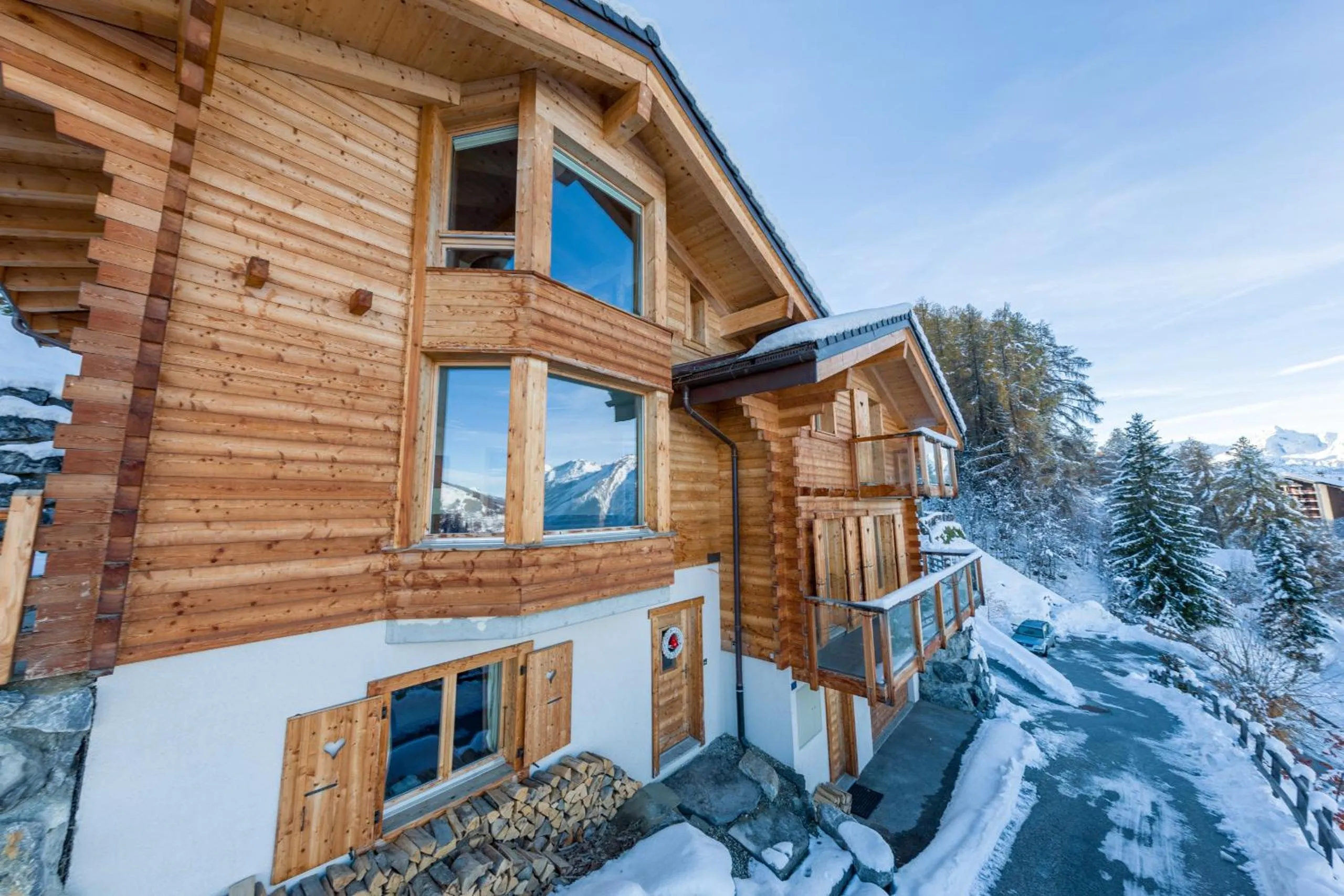 Property building in Chalet Enchanteur