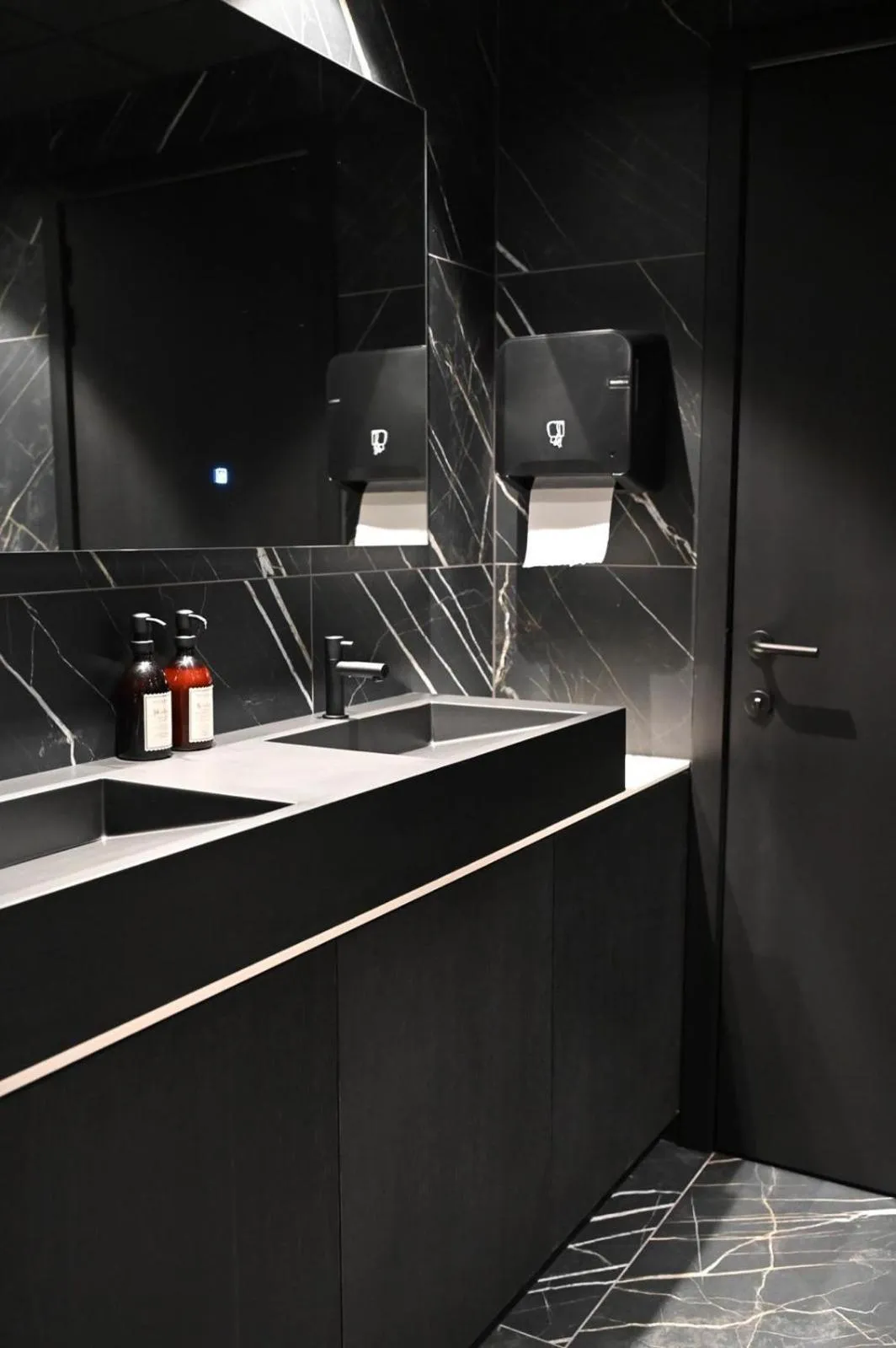 Toilet in Bremberg Hotel