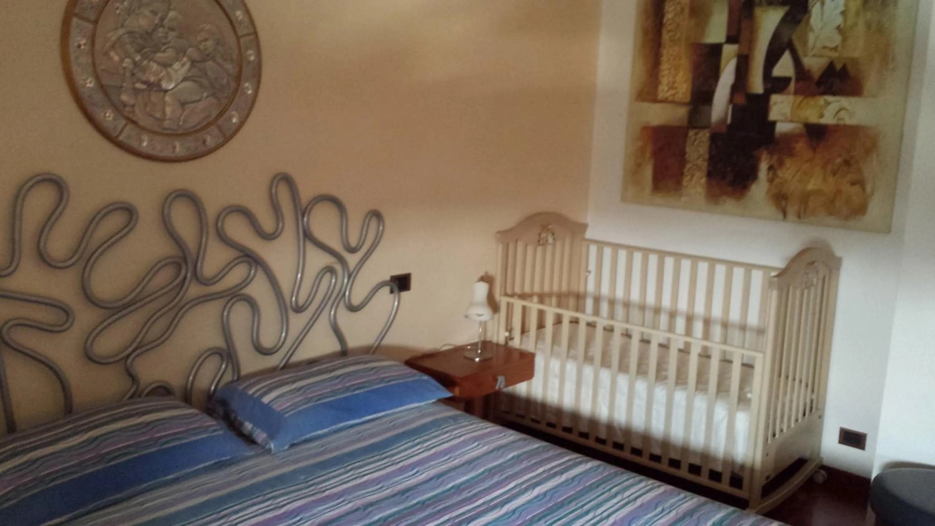 cot, Bed in Rosej Bed & Breakfast Putignano