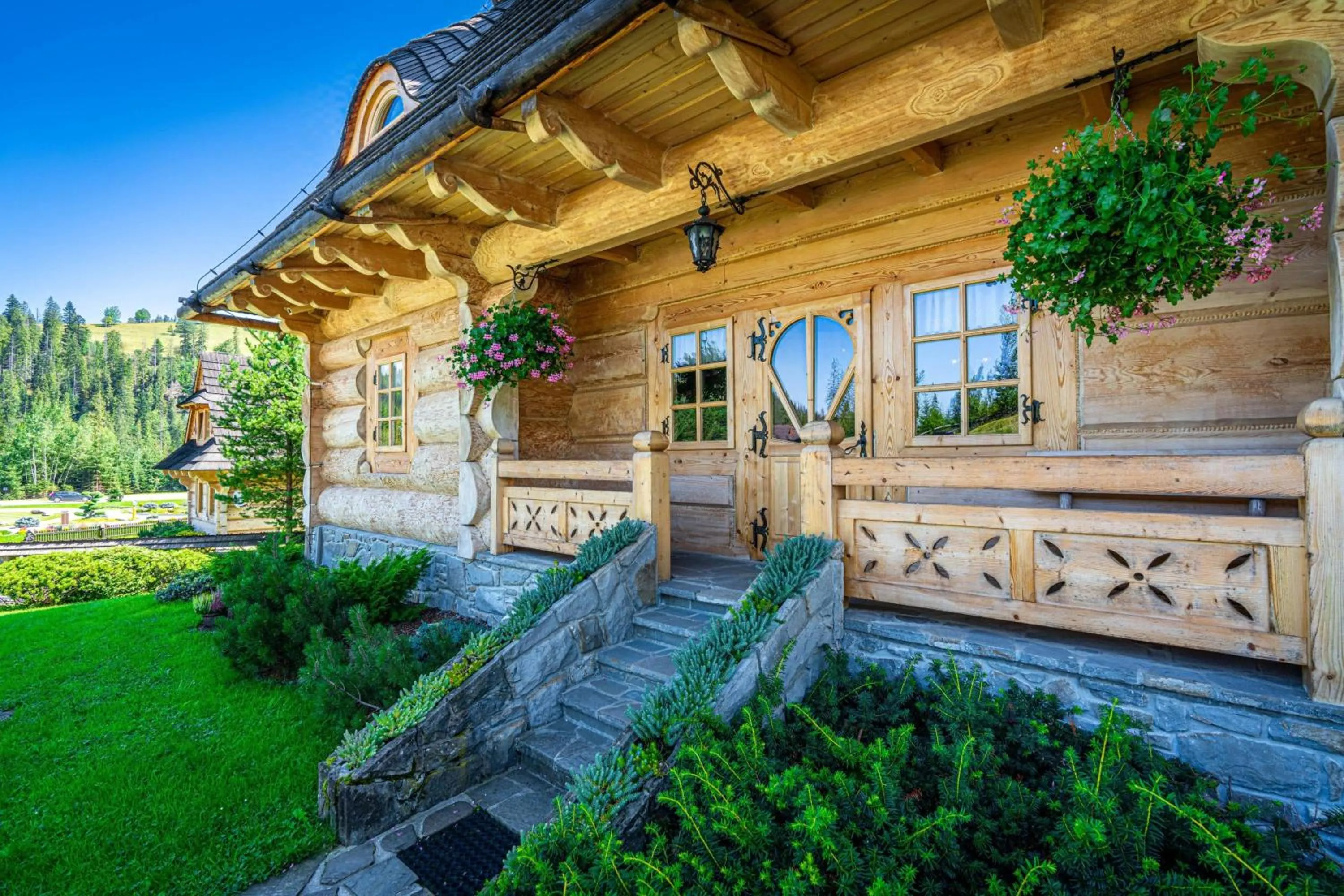 Property building in Tatrzański Bór Apartamenty