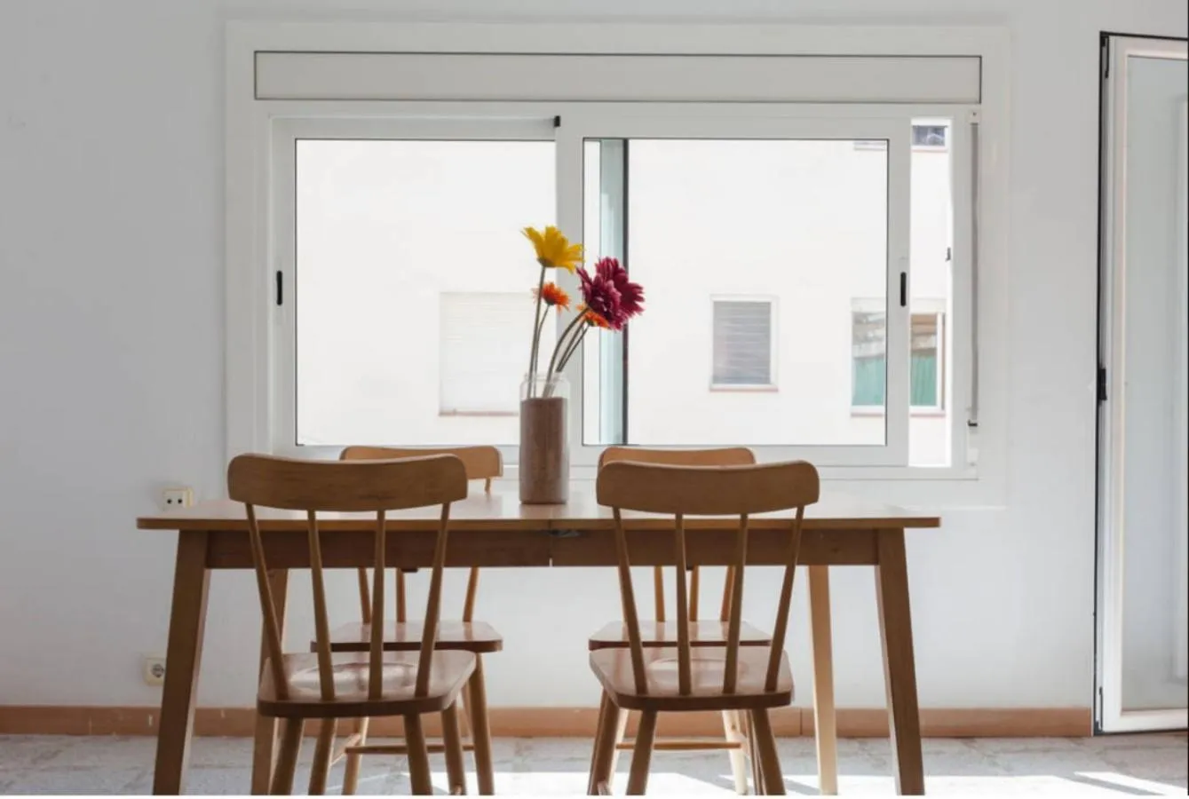 Dining area in LG Plaza Merida