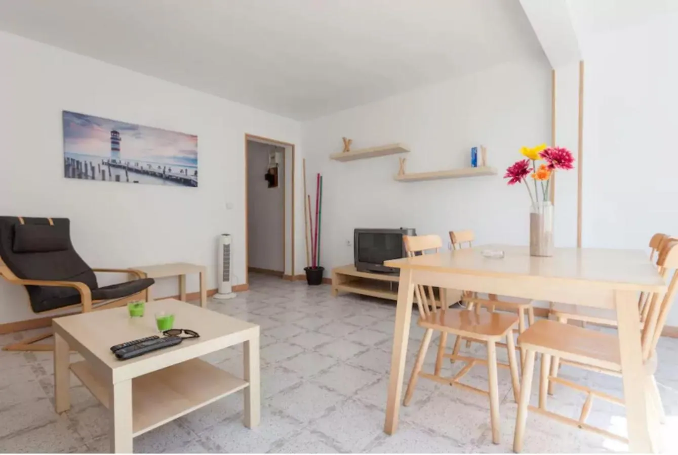 Living room in LG Plaza Merida