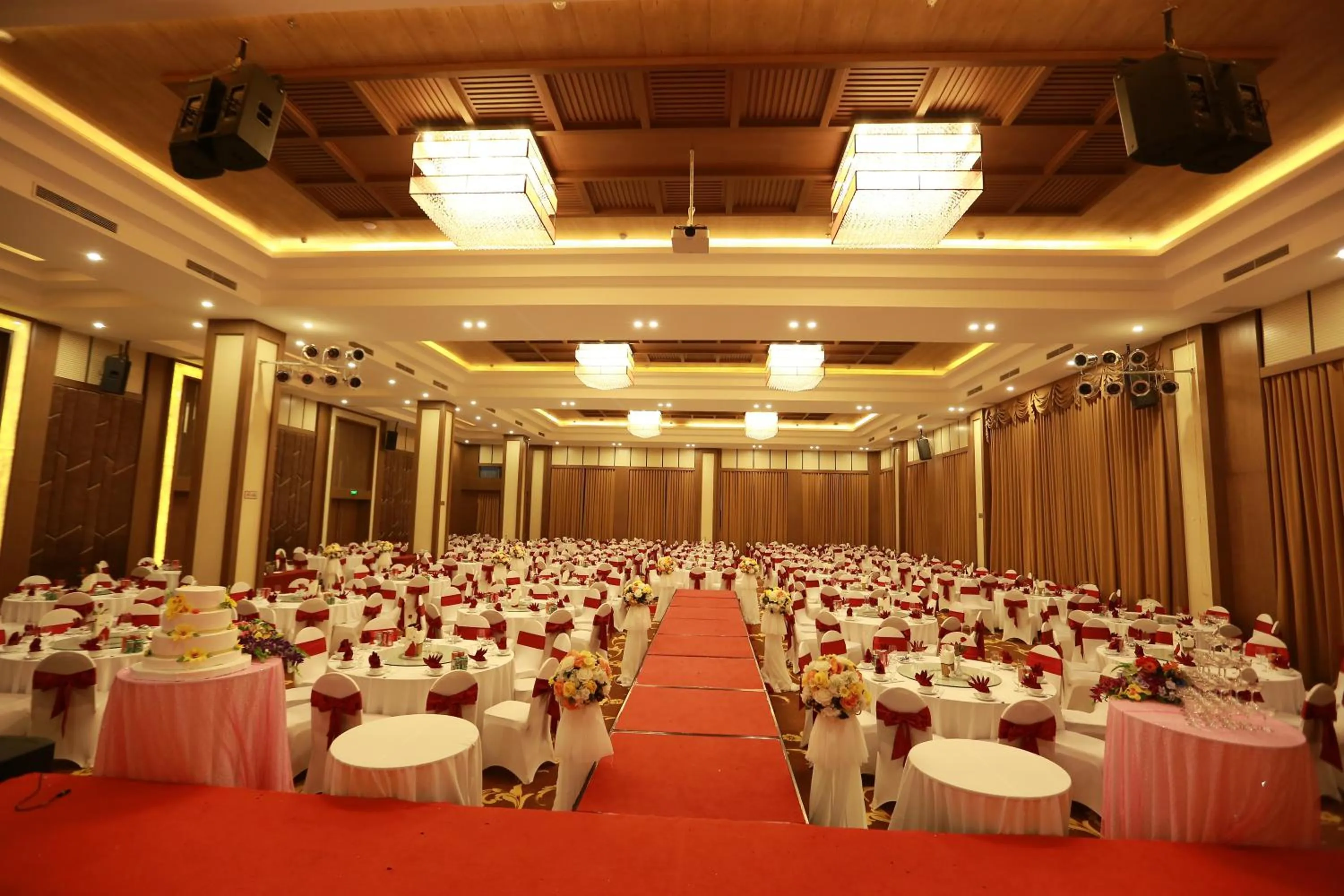 Banquet/Function facilities in Muong Thanh Holiday Con Cuong