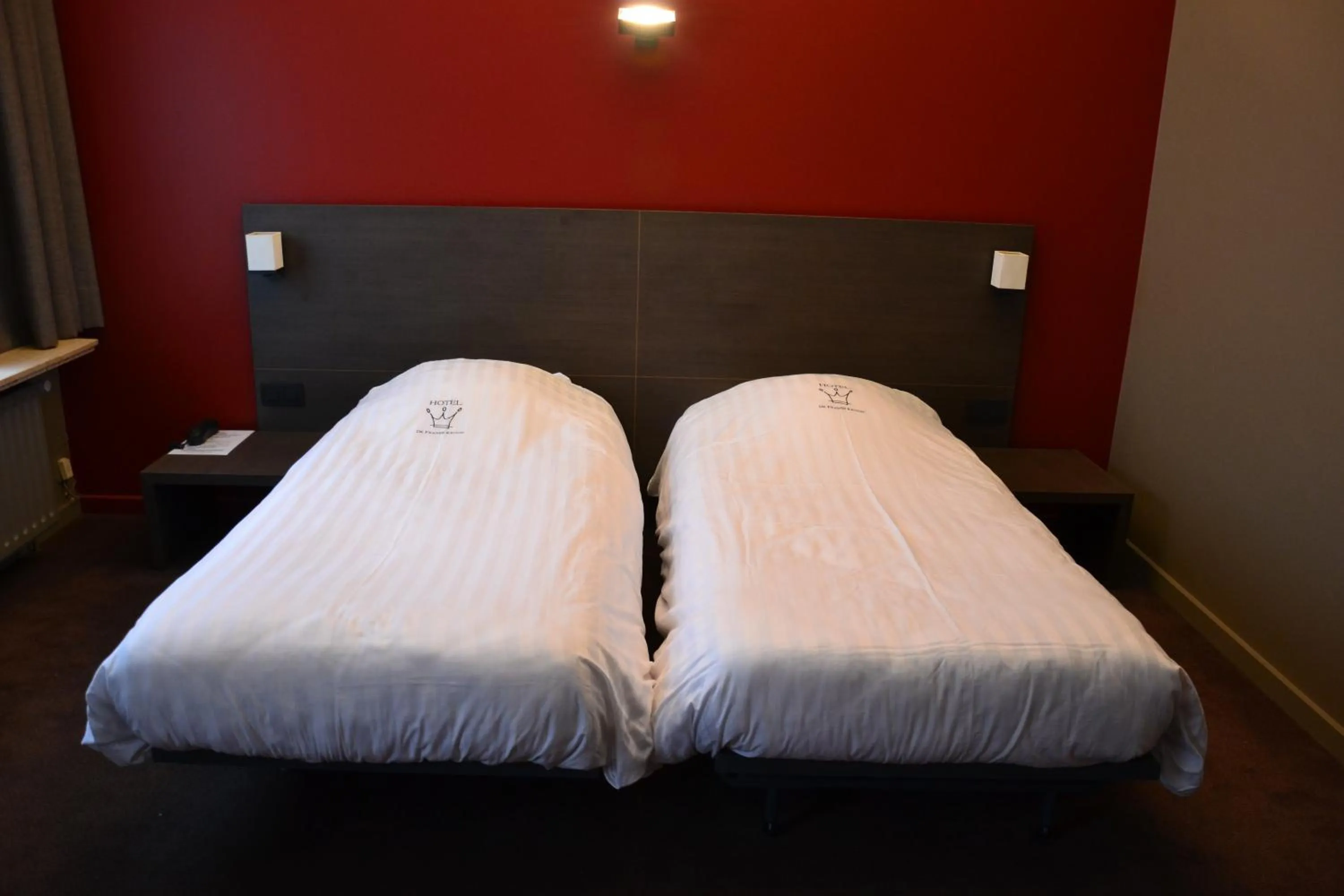 Photo of the whole room, Bed in Hotel De Franse Kroon