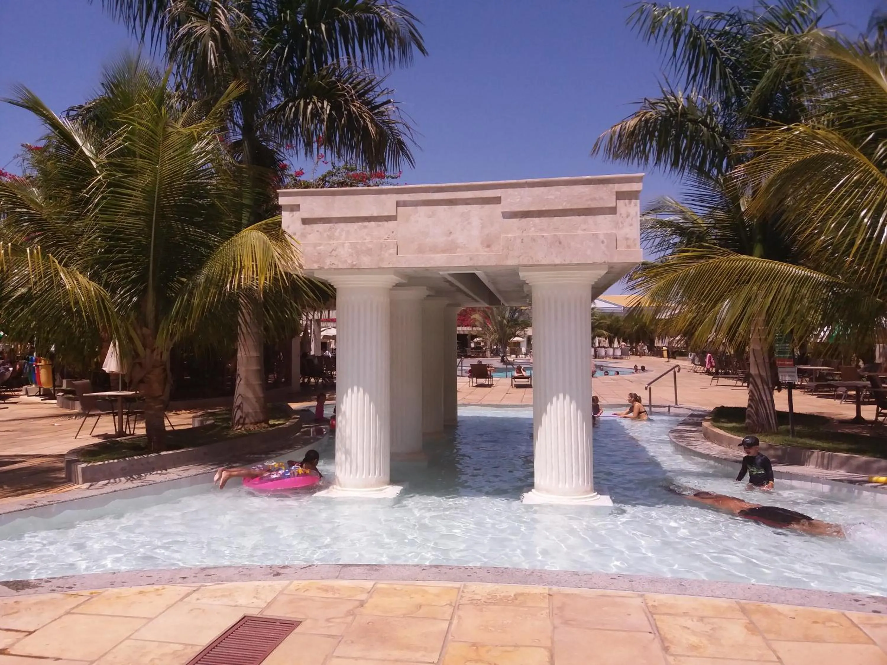 Swimming pool in L'acqua DiRoma - Gran Caldas Reservas