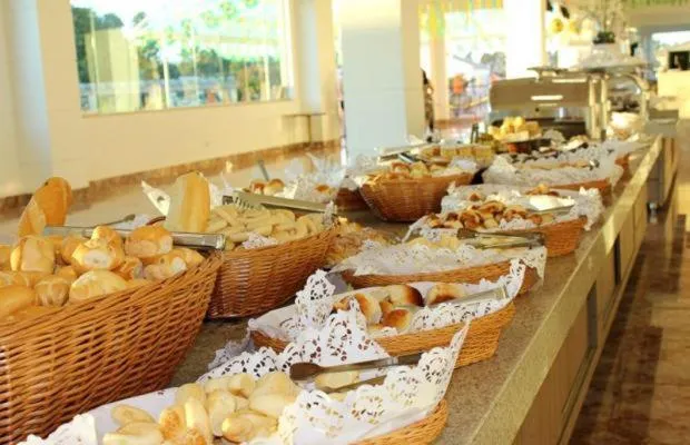 Breakfast in L'acqua DiRoma - Gran Caldas Reservas