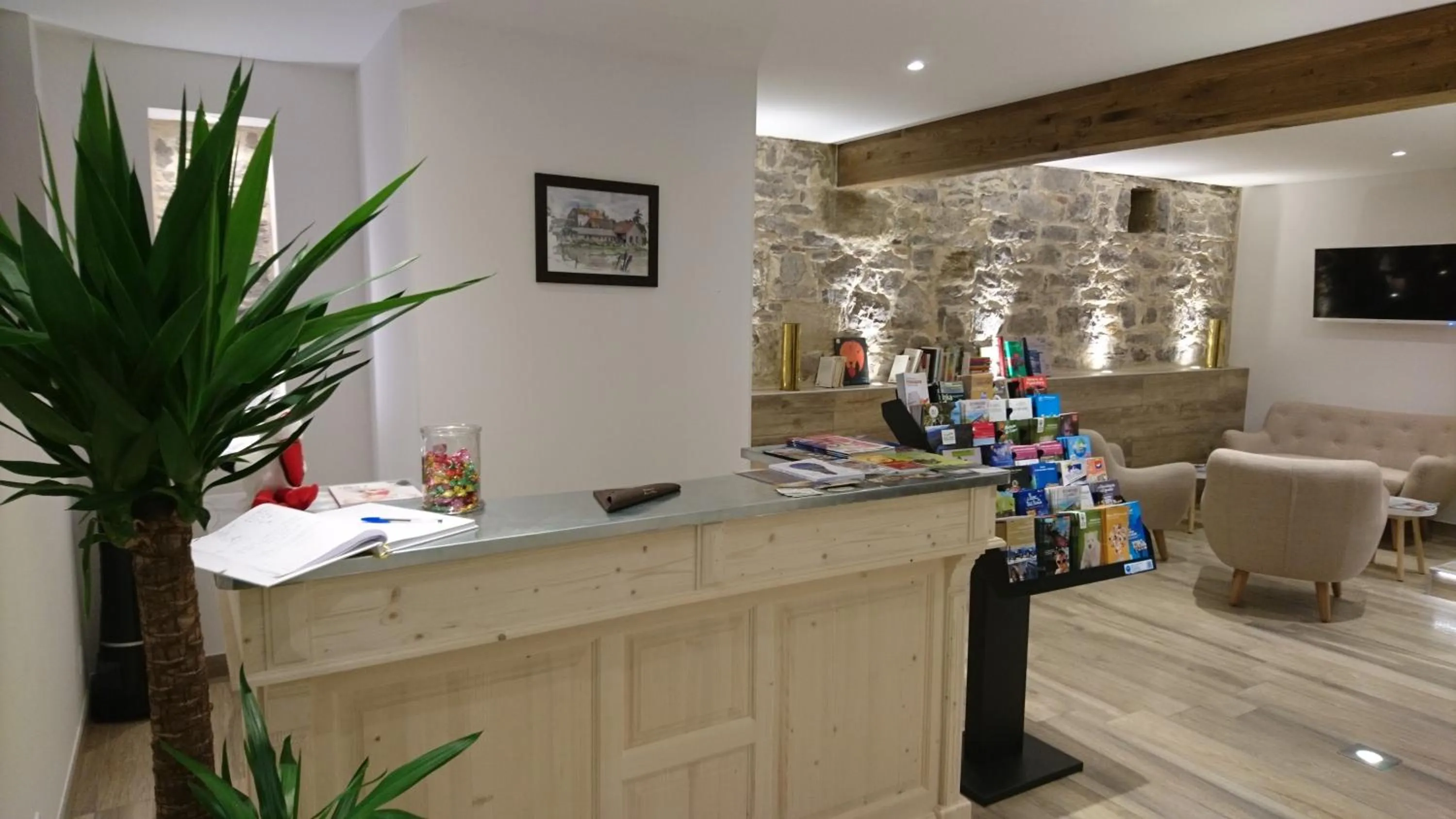 Lobby or reception in Le Moulin d'Oscar & Spa - Mulhouse Nord