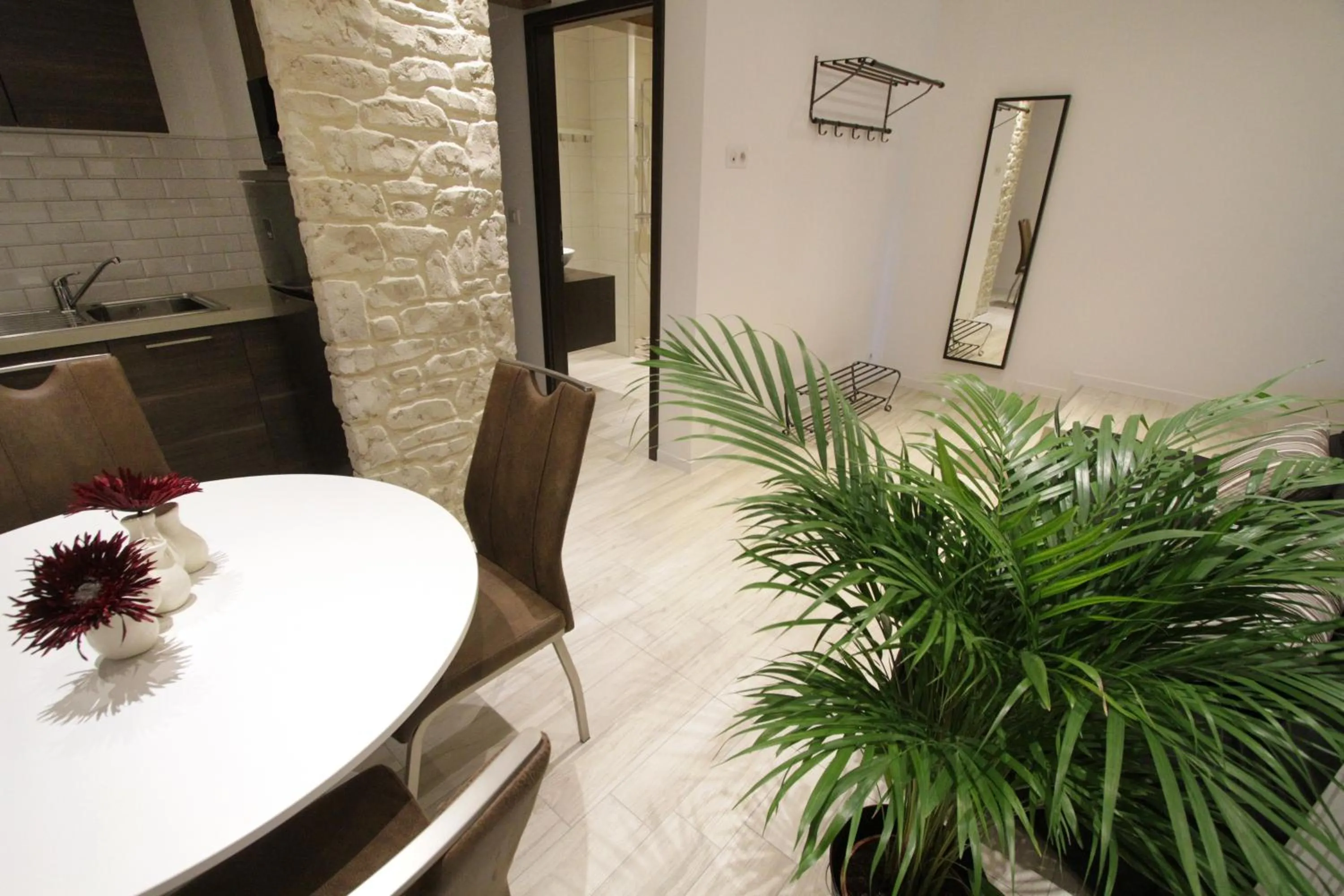 Dining area in Le Moulin d'Oscar & Spa - Mulhouse Nord