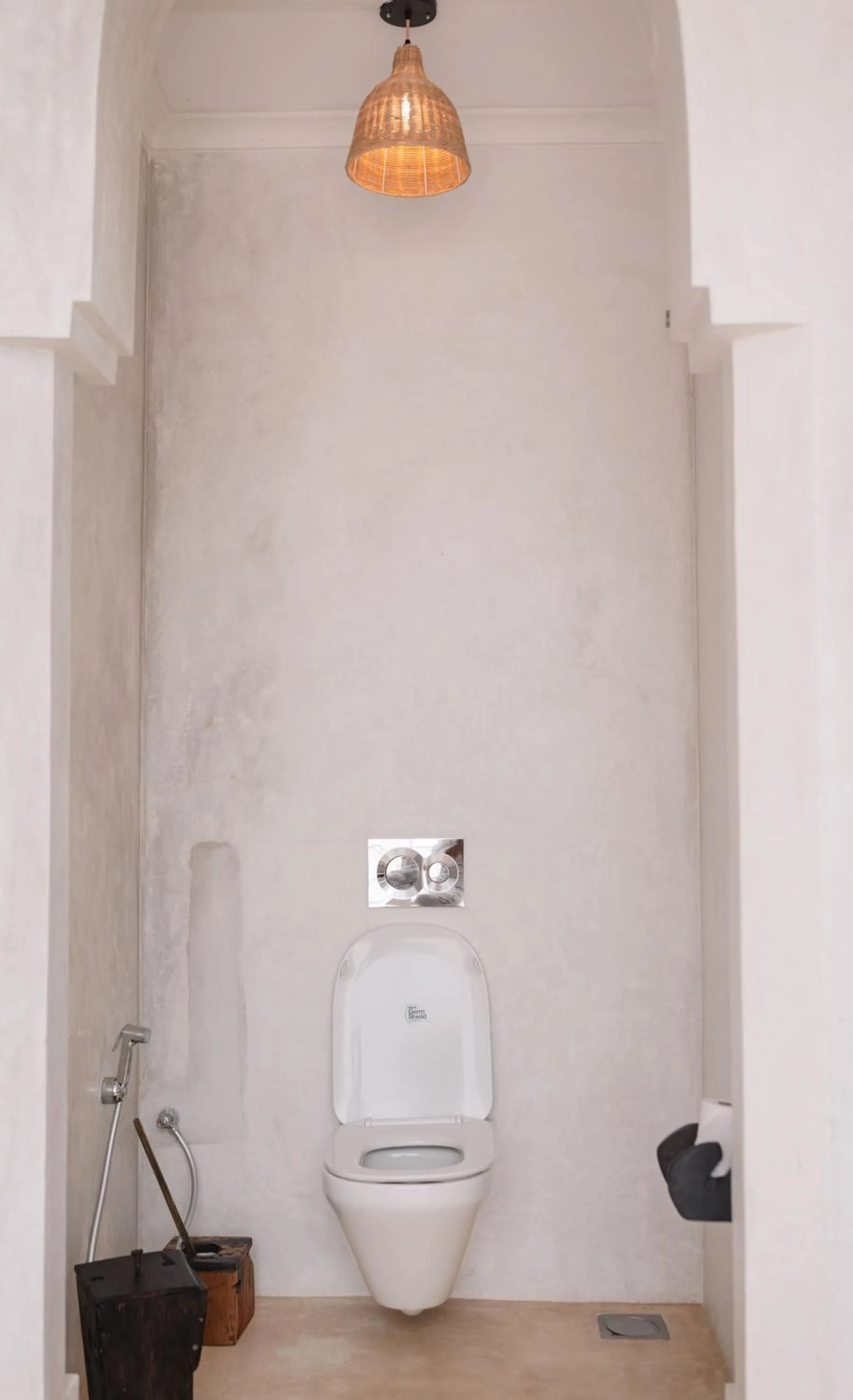 Toilet in Royal Cliff Zanzibar